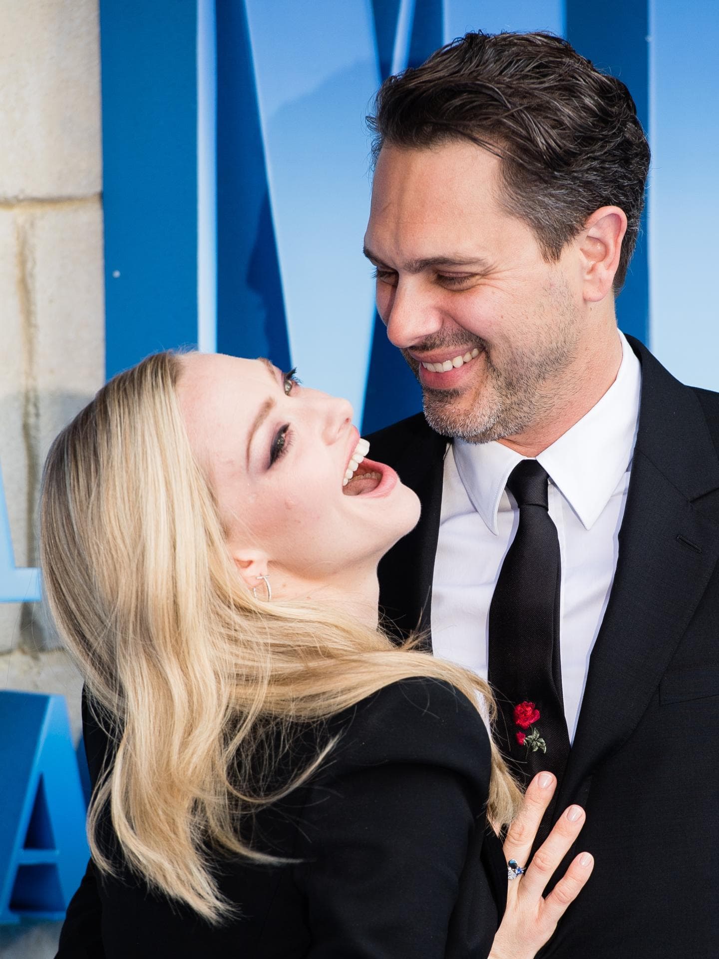 Amanda Seyfried und Thomas Sadoski bei Mamma Mia Permiere