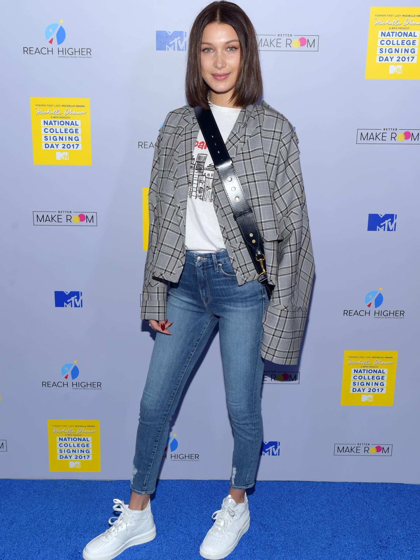 bella hadid jeans