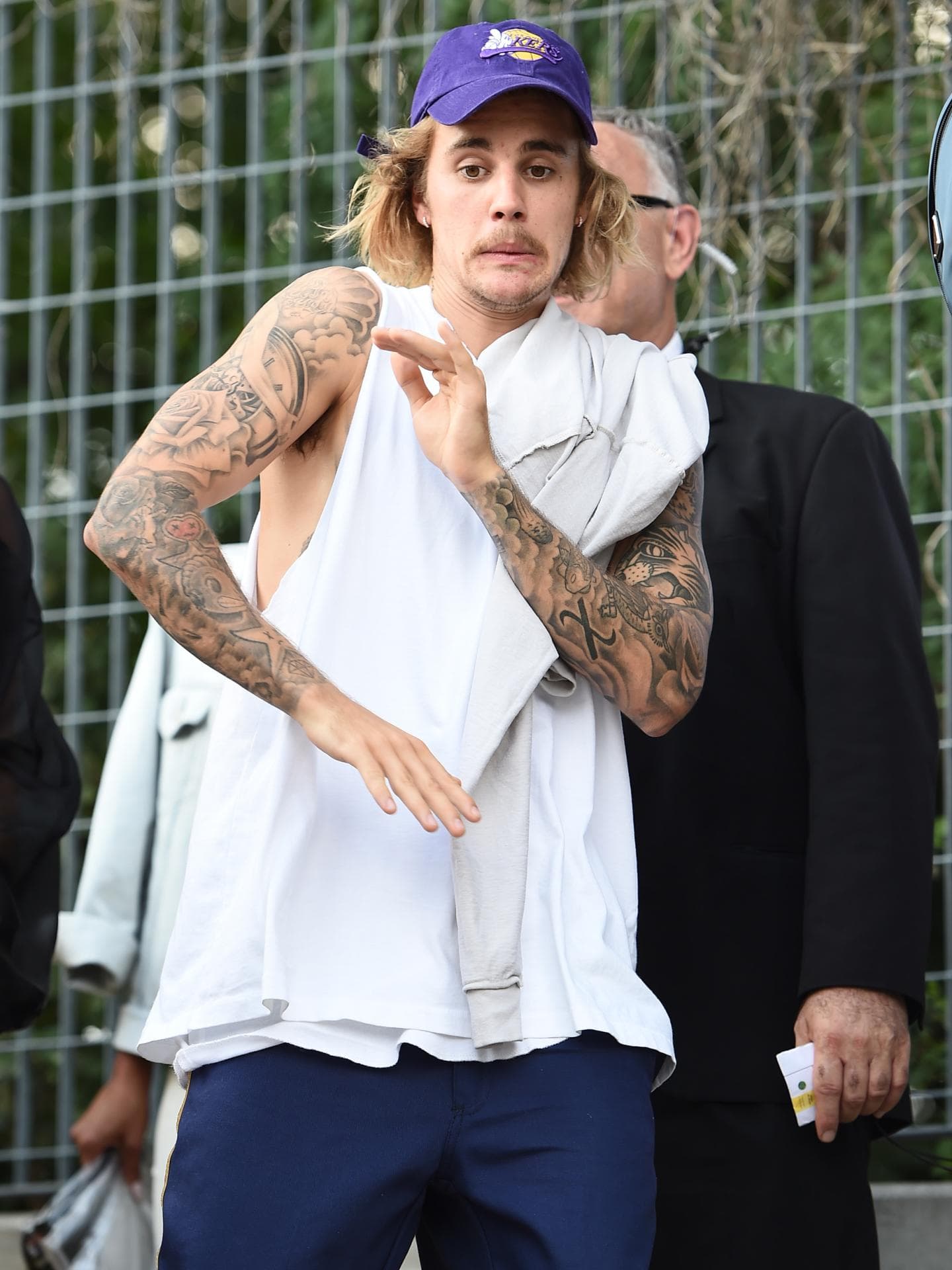 justin Bieber lange Haare mit Bart 