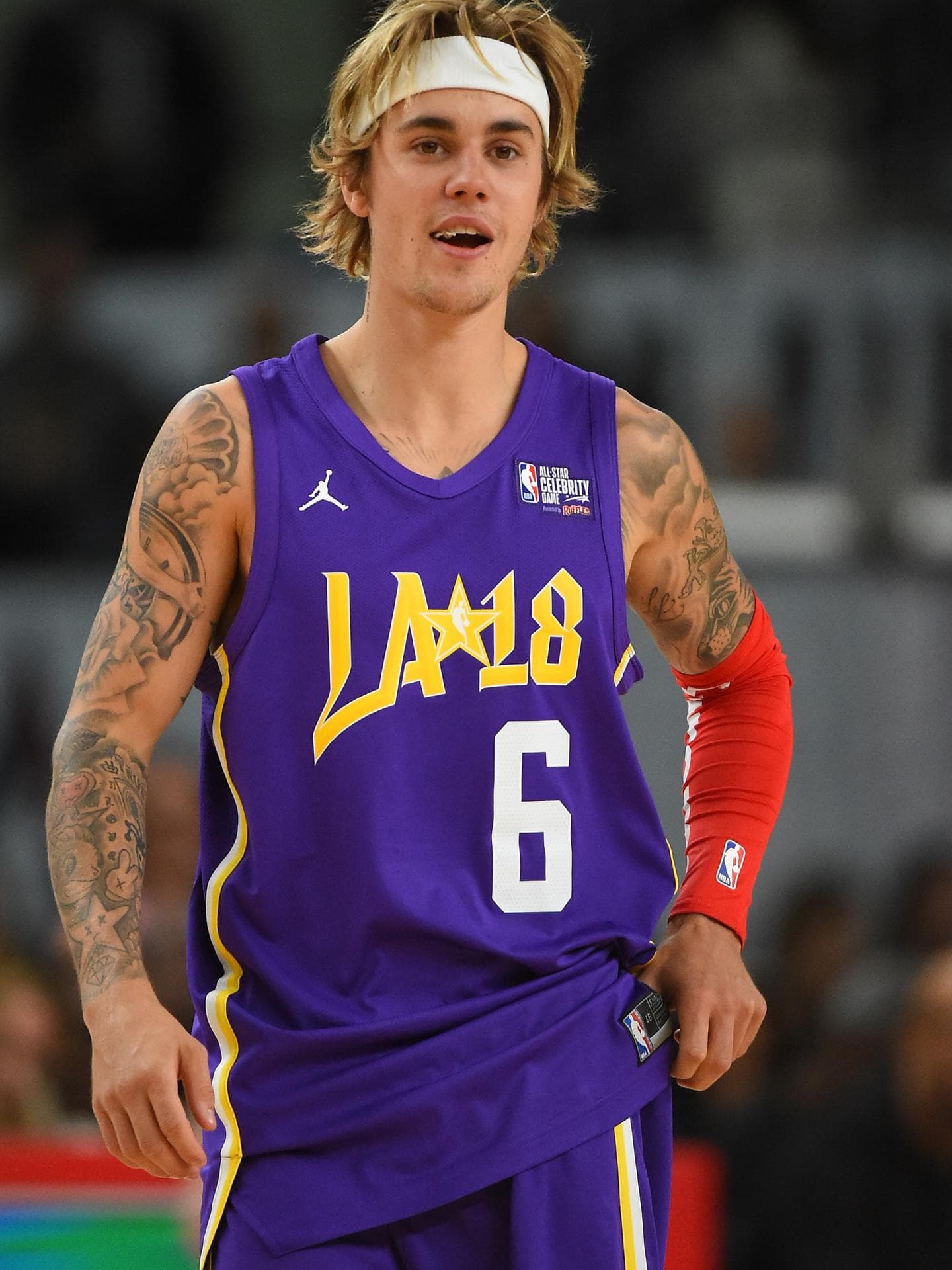 Justin Bieber lange Haare Basketball