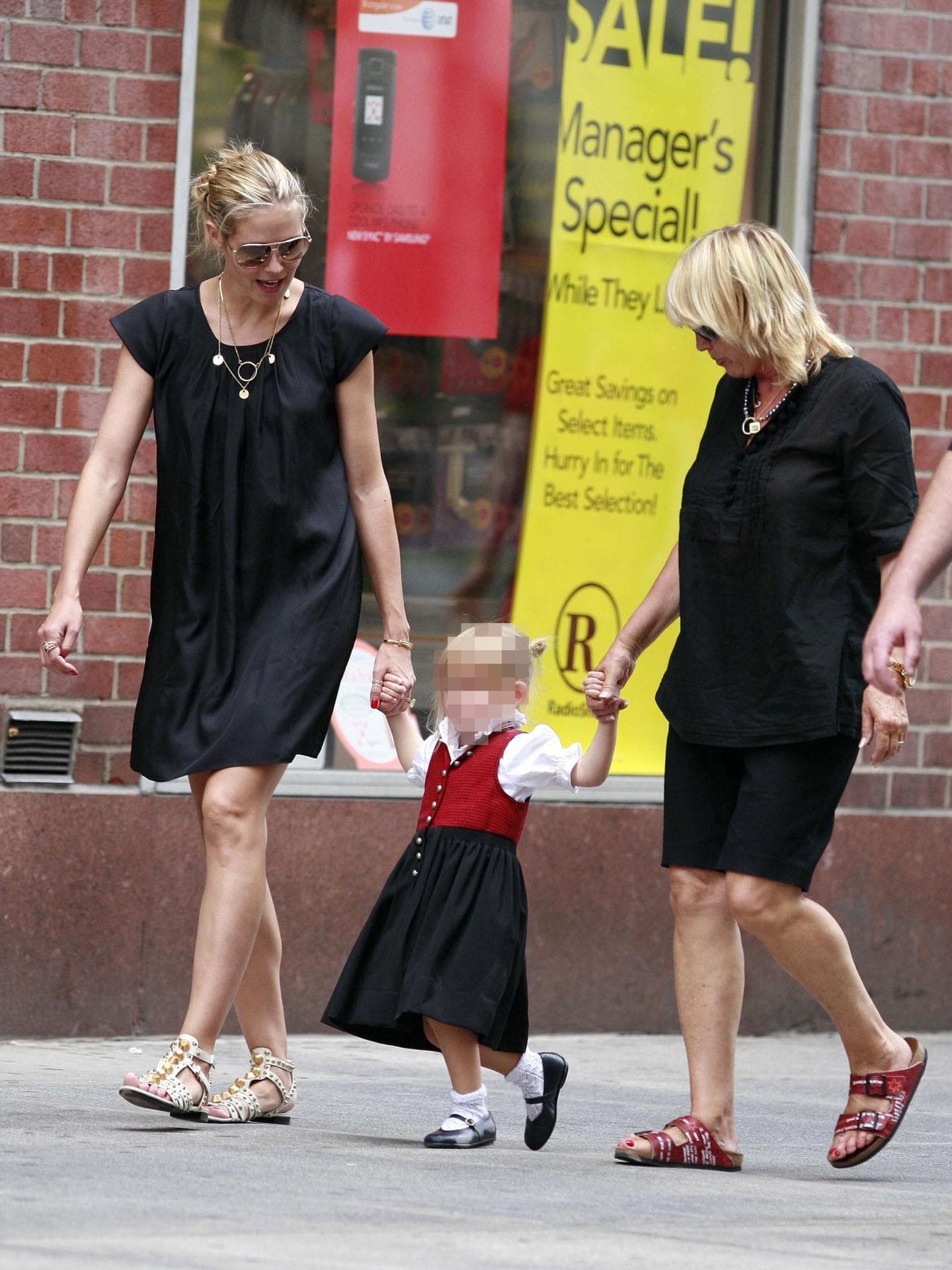 Leni Klum mit Oma und Mama