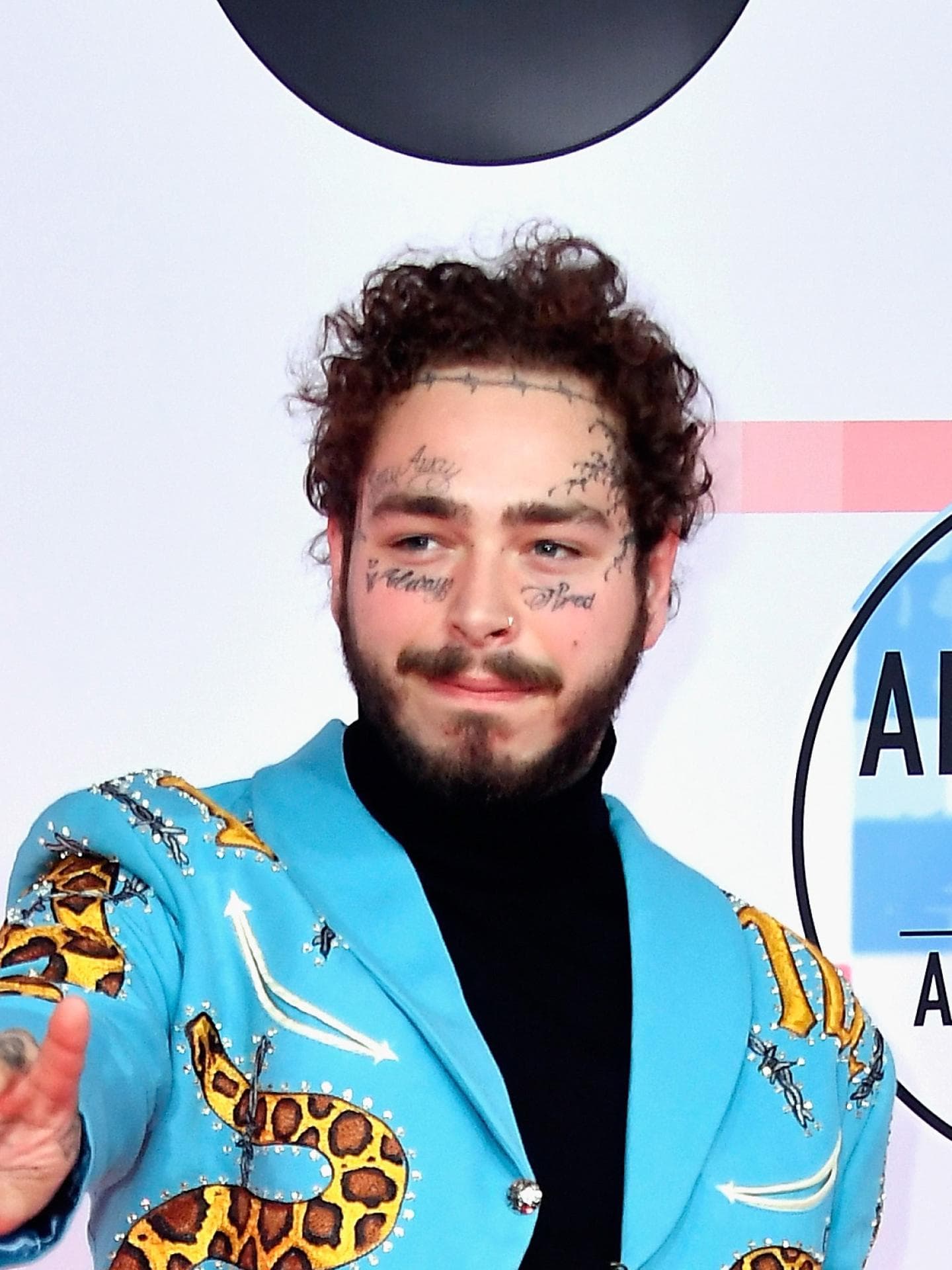 Post Malone Gesichtstattoo