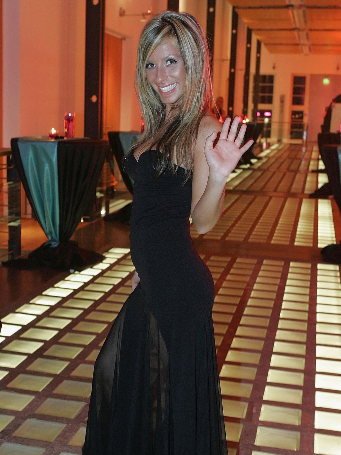 gülcan kamps schwarzes Kleid