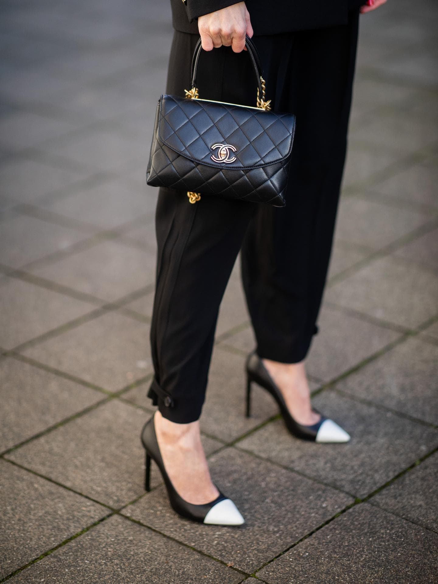 frau auf high heels