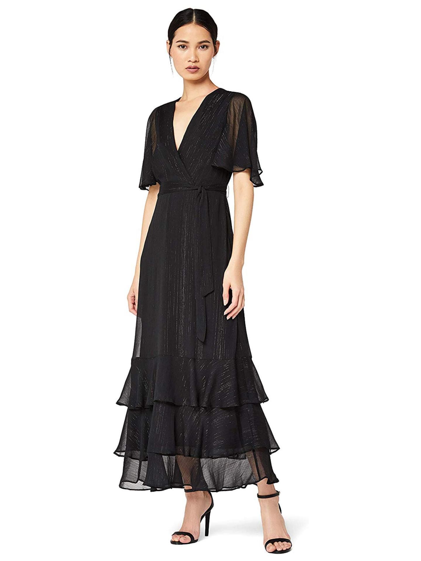 Langes Kleid mit Rüschen