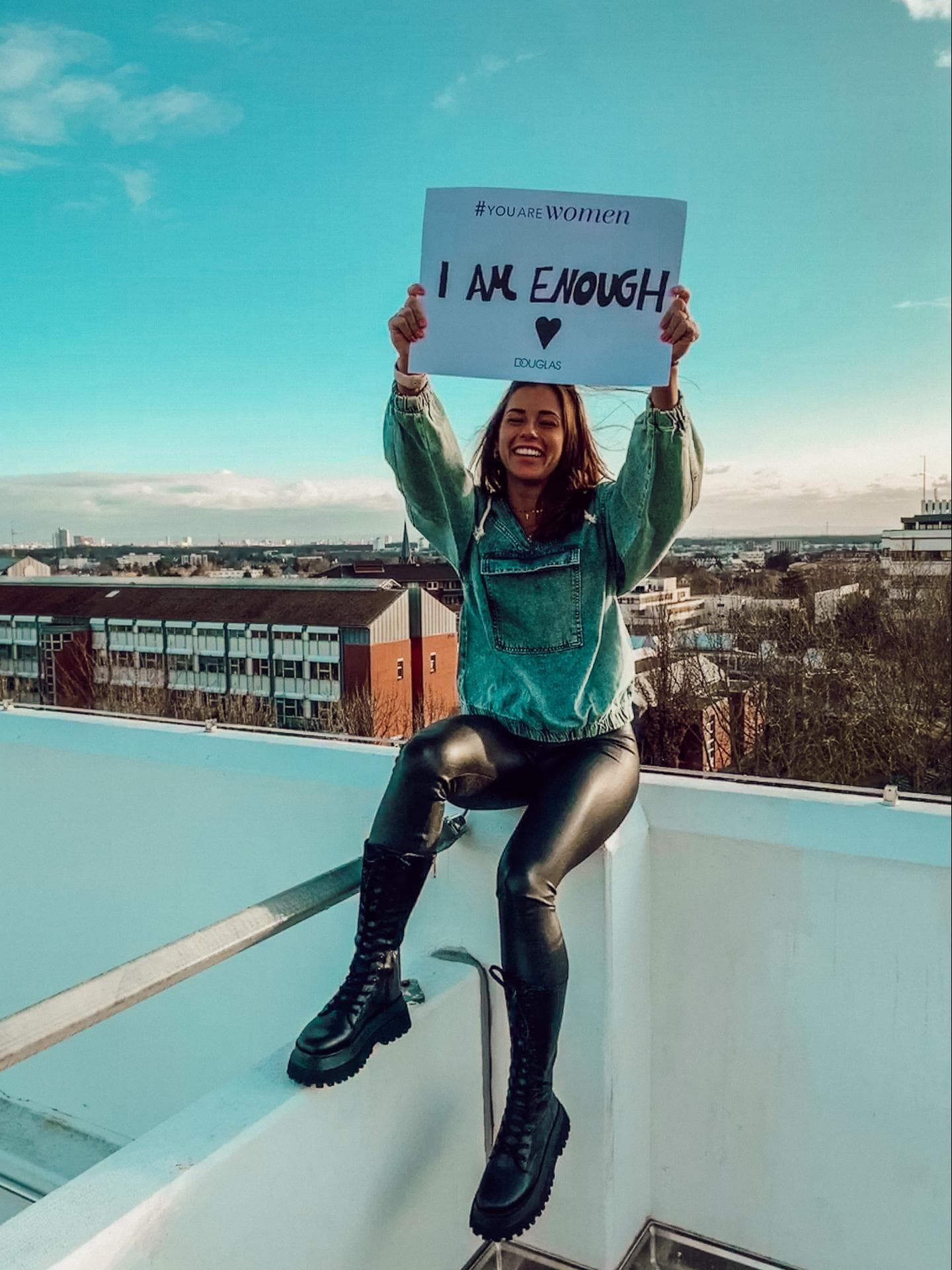 Sarah Lombardi Douglas Kampagne