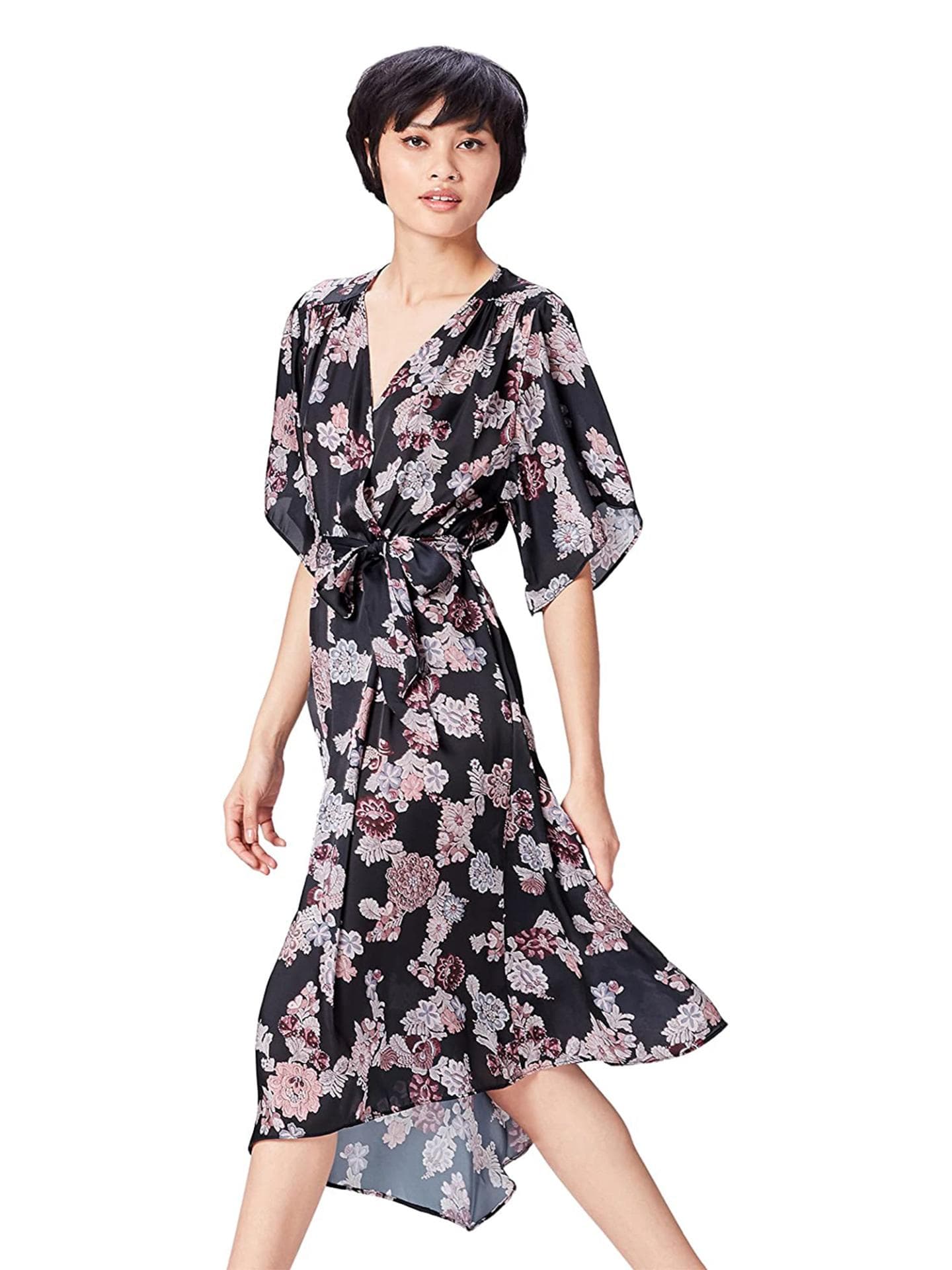 Wickelkleid im Kimono-Stil