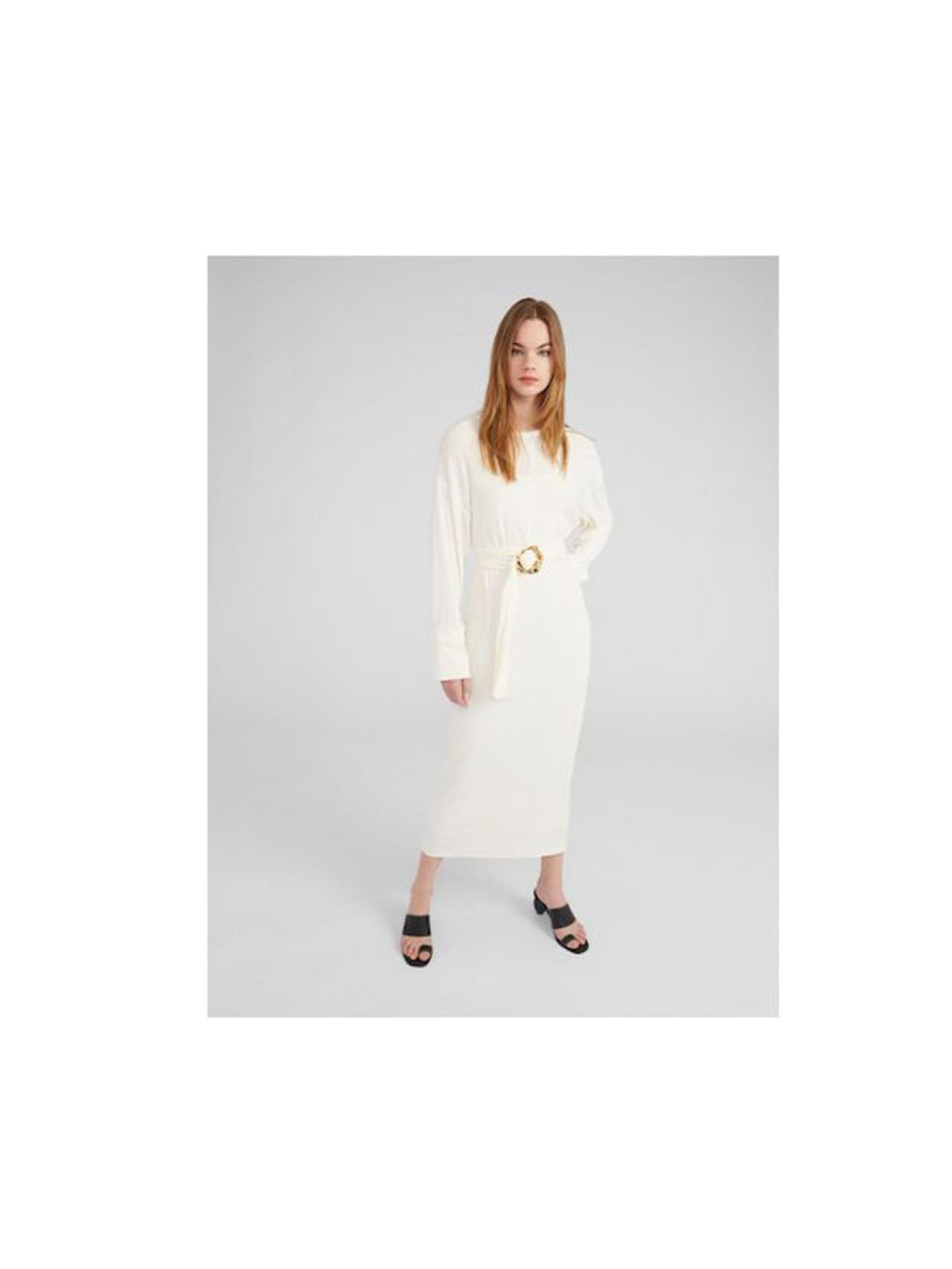 Maxikleid mit Taillengürtel
