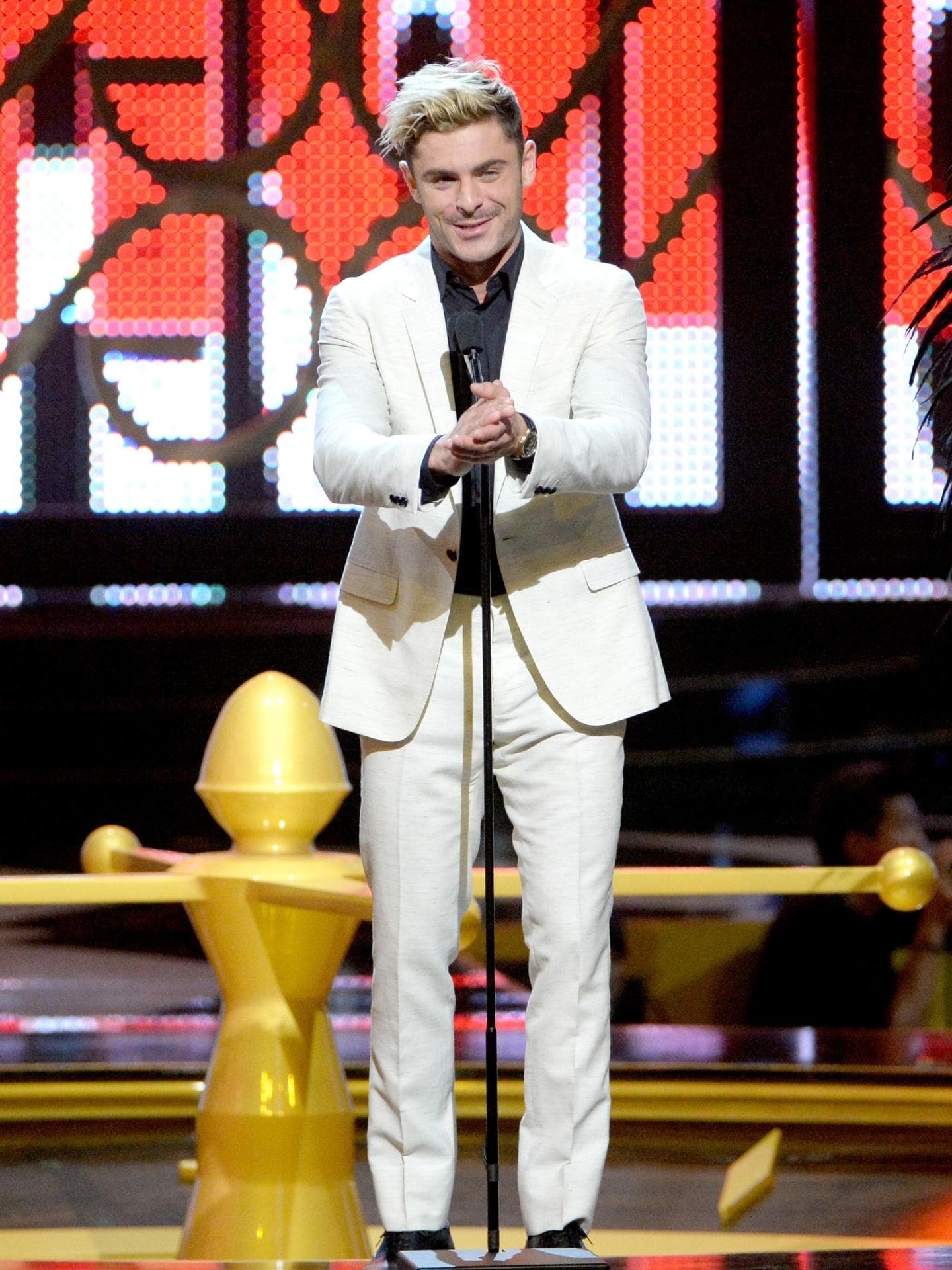 Zac Efron Blonde Haare