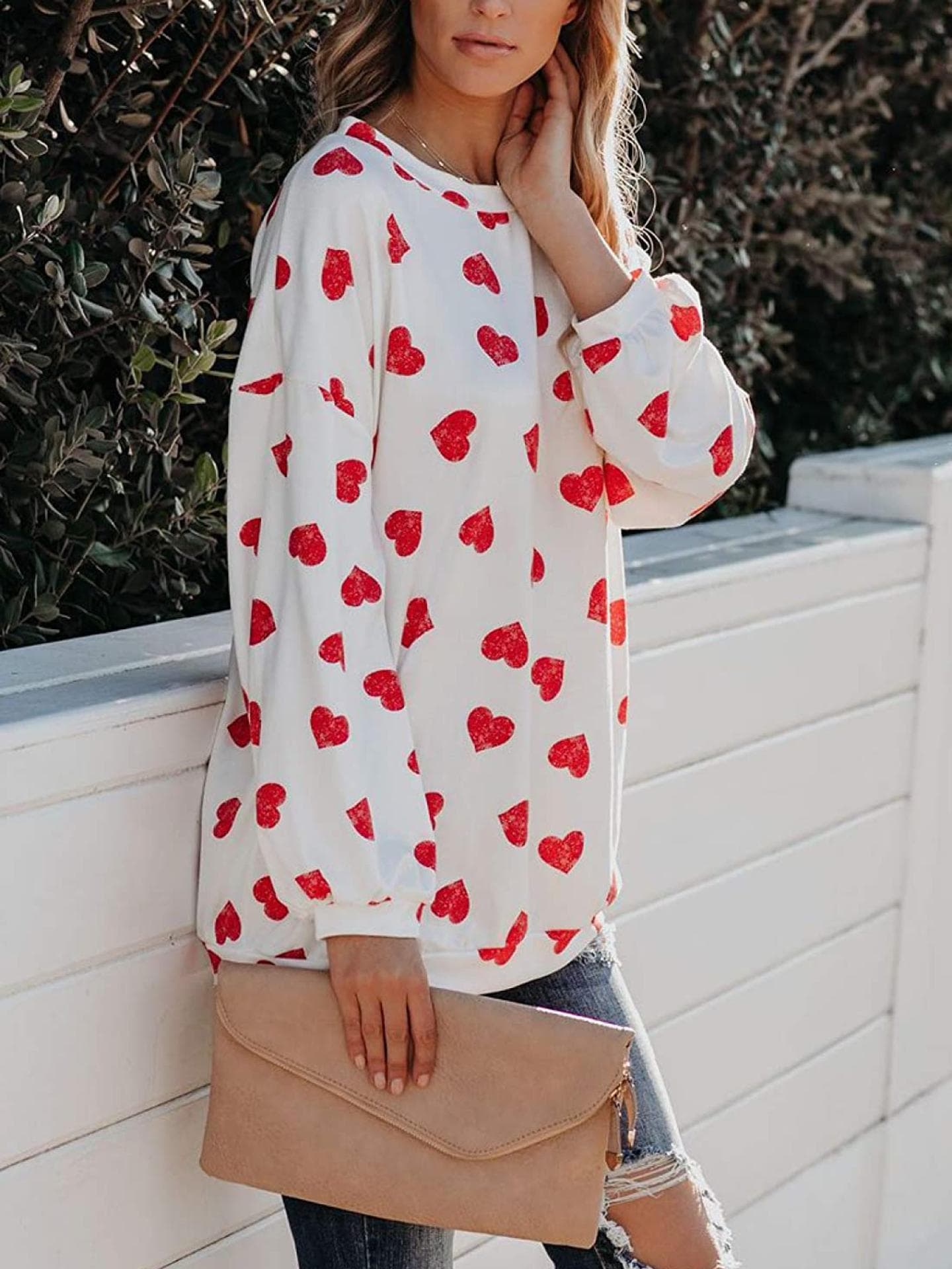 Oversized Pullover mit Herzen