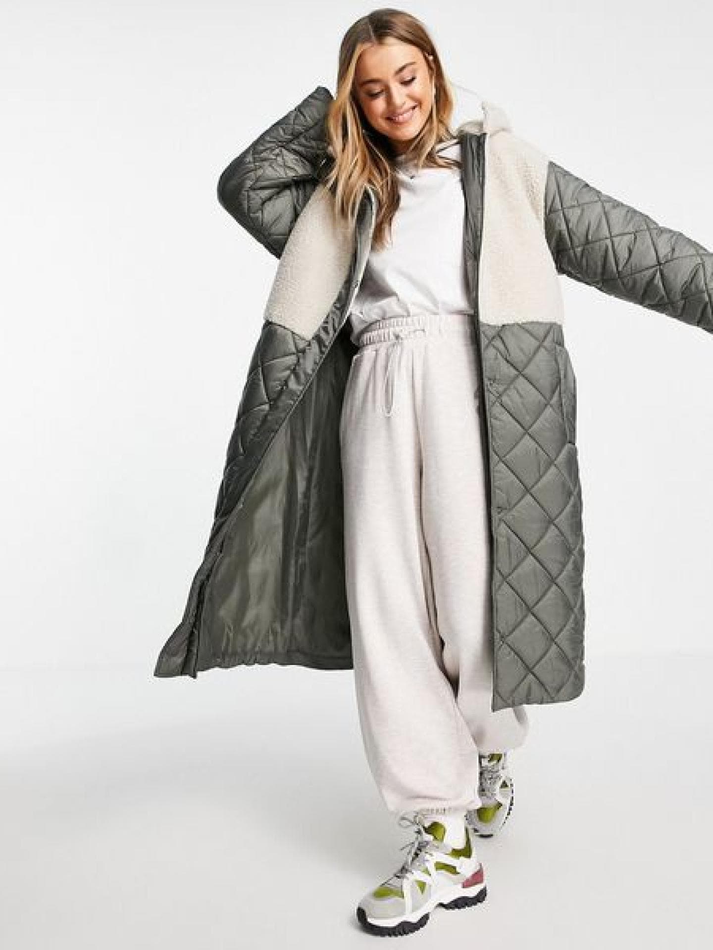 Steppjacke mit Teddyfell und Patchwork-Design in Khaki-Schwarz