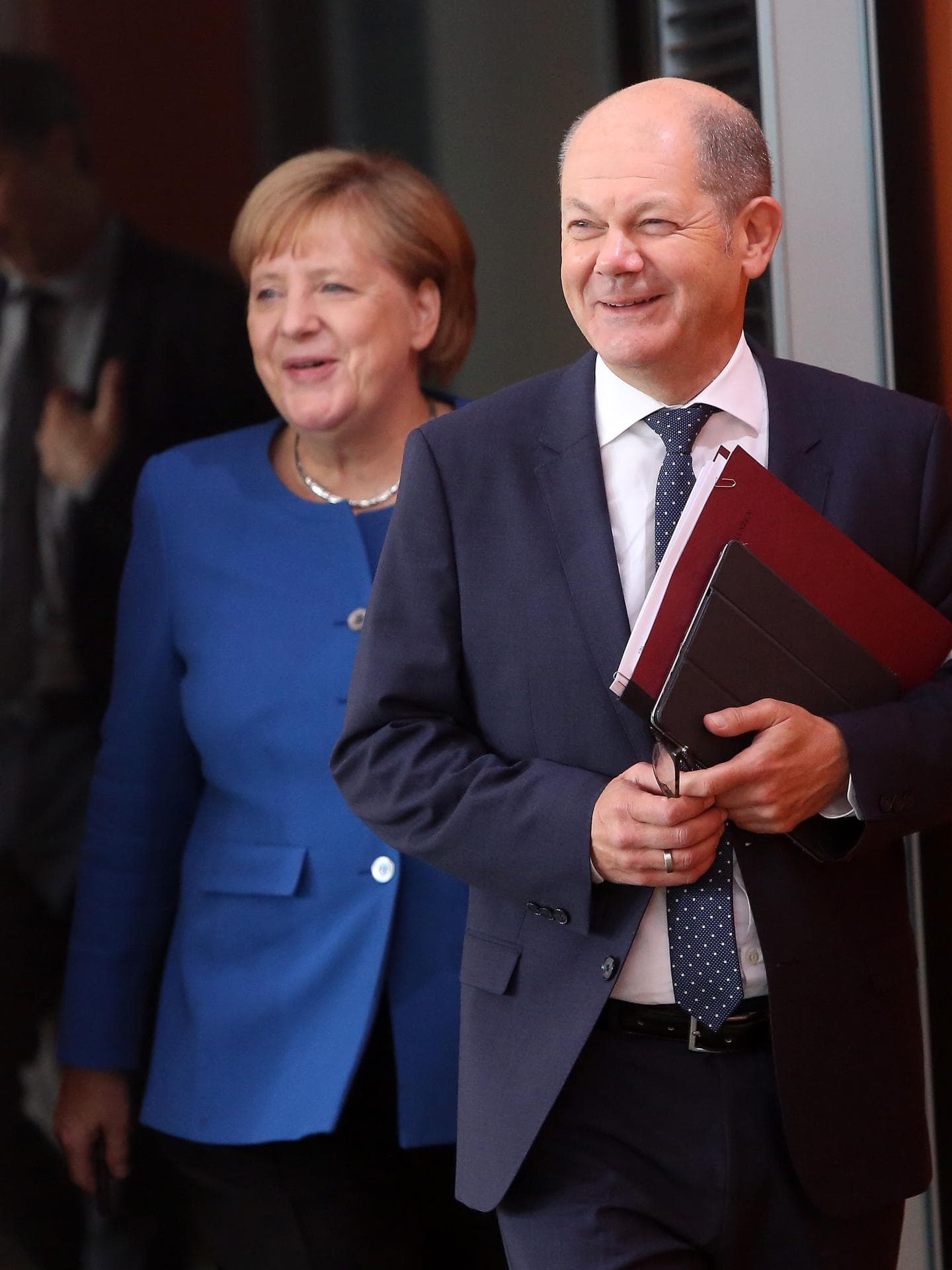 Olaf Scholz und Angela Merkel