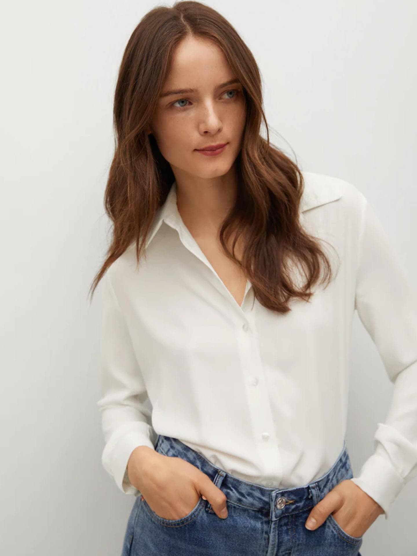 Fließende Bluse mit Knöpfen