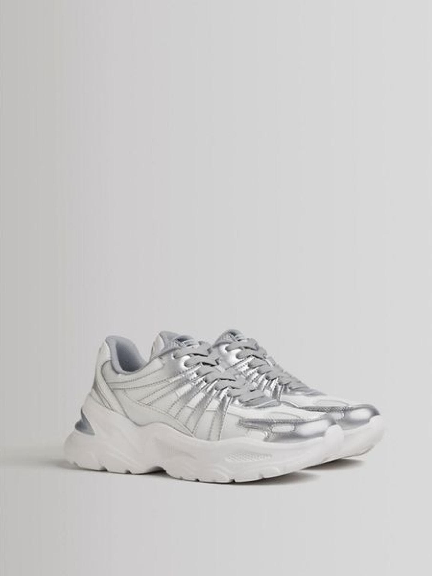 Sneaker Silber