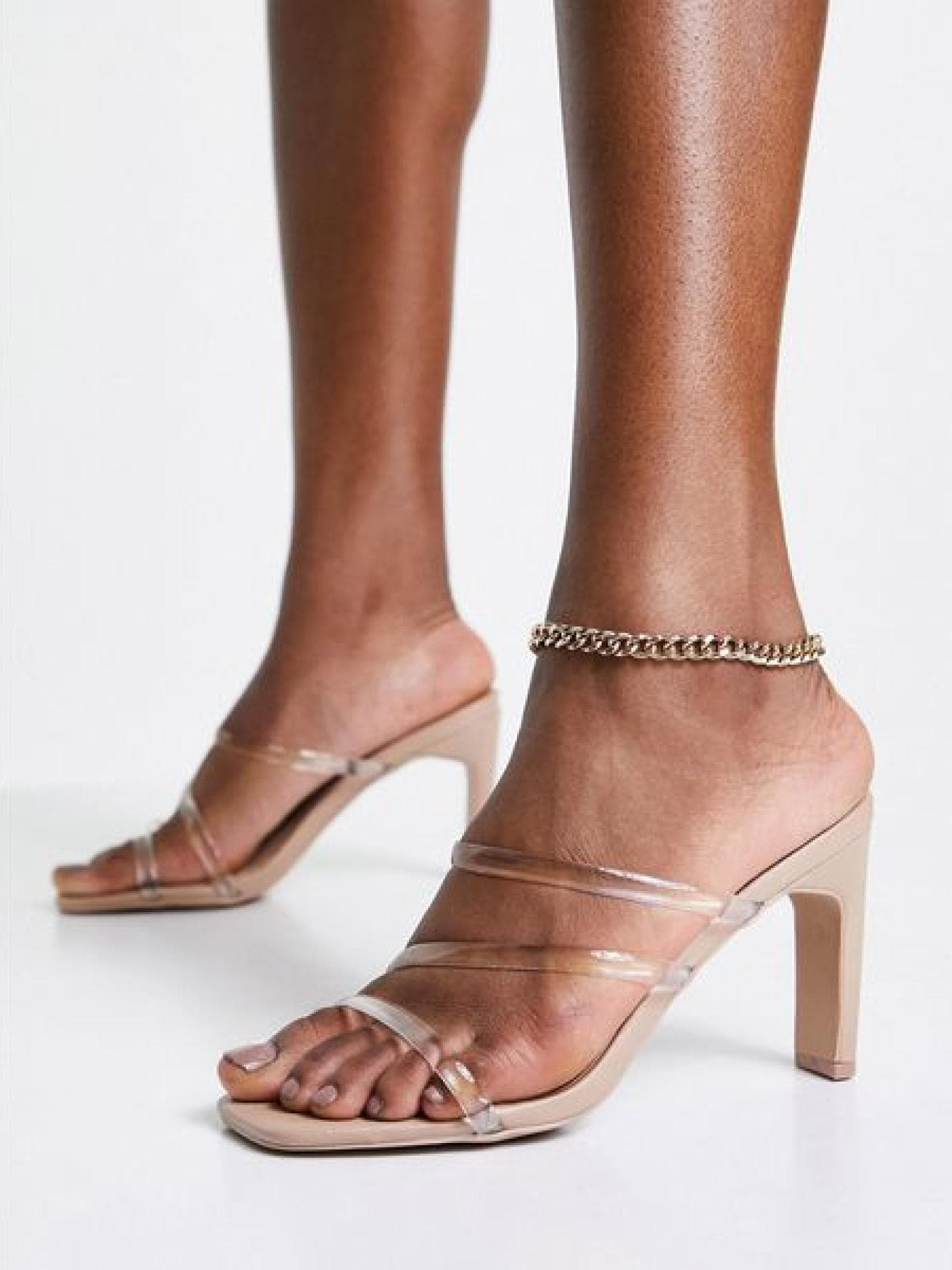 Pantoletten in Beige