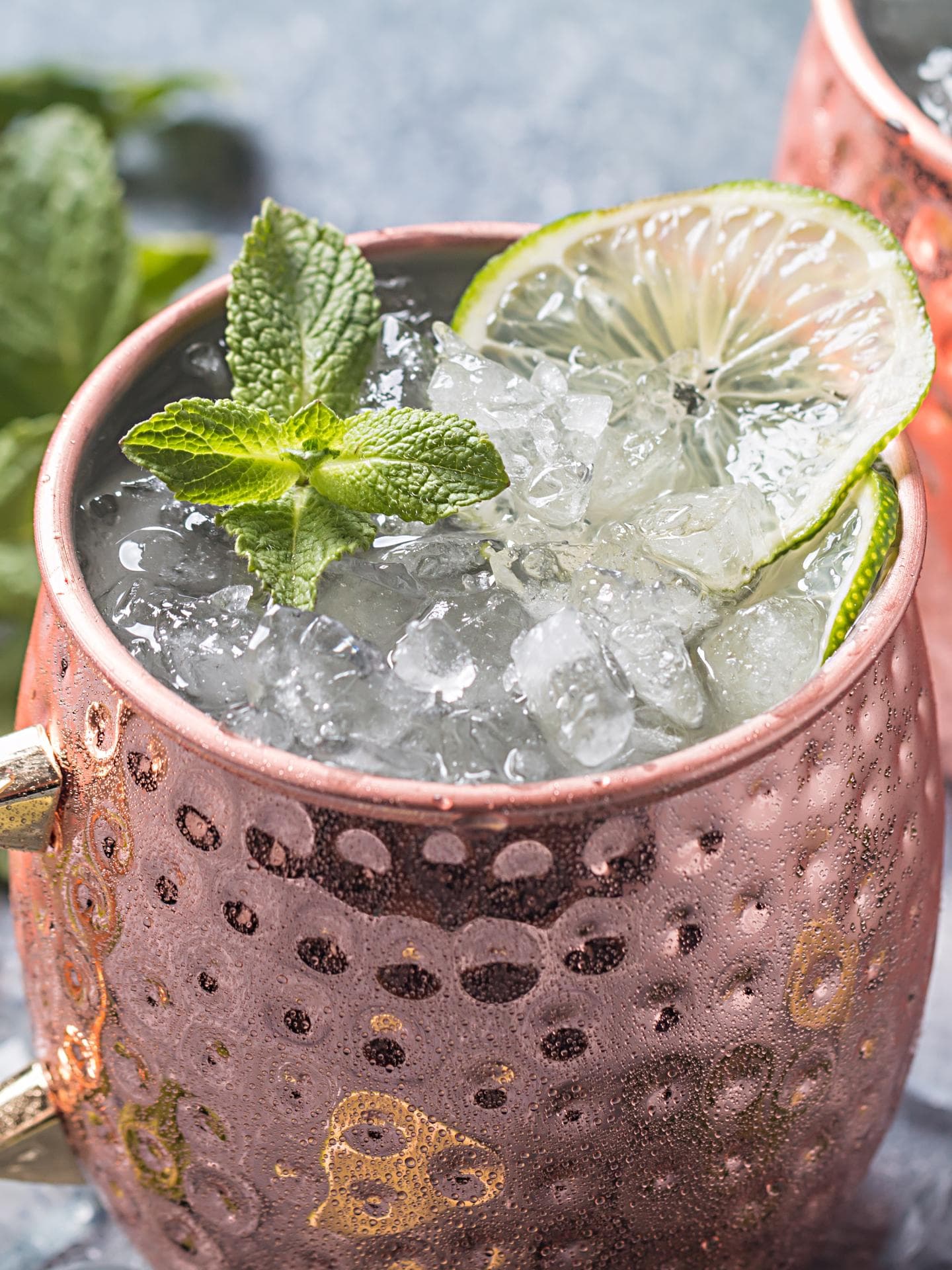 Moscow Mule im Kupferglas auf Eis