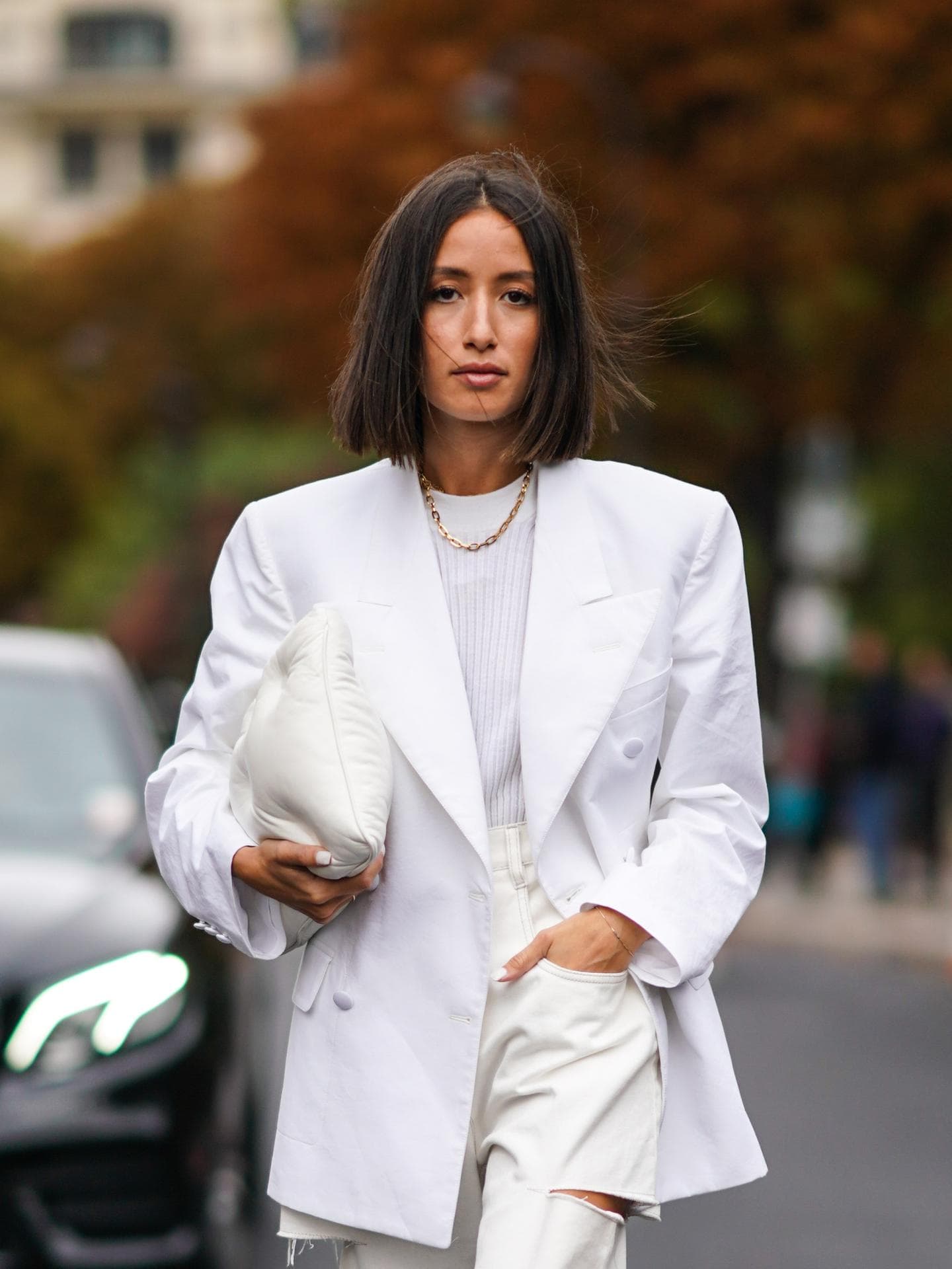 Outfit mit weißem Blazer