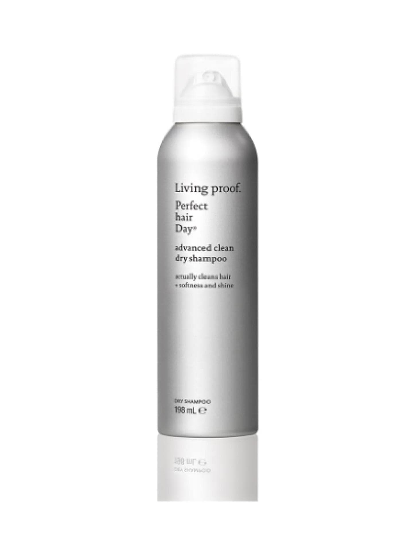 Beauty-Trend 2022: Mit diesem Trockenshampoo kommst du ohne fettigen Ansatz durch die Hitze Advanced Clean Dry Shampoo von Marke Living Proof