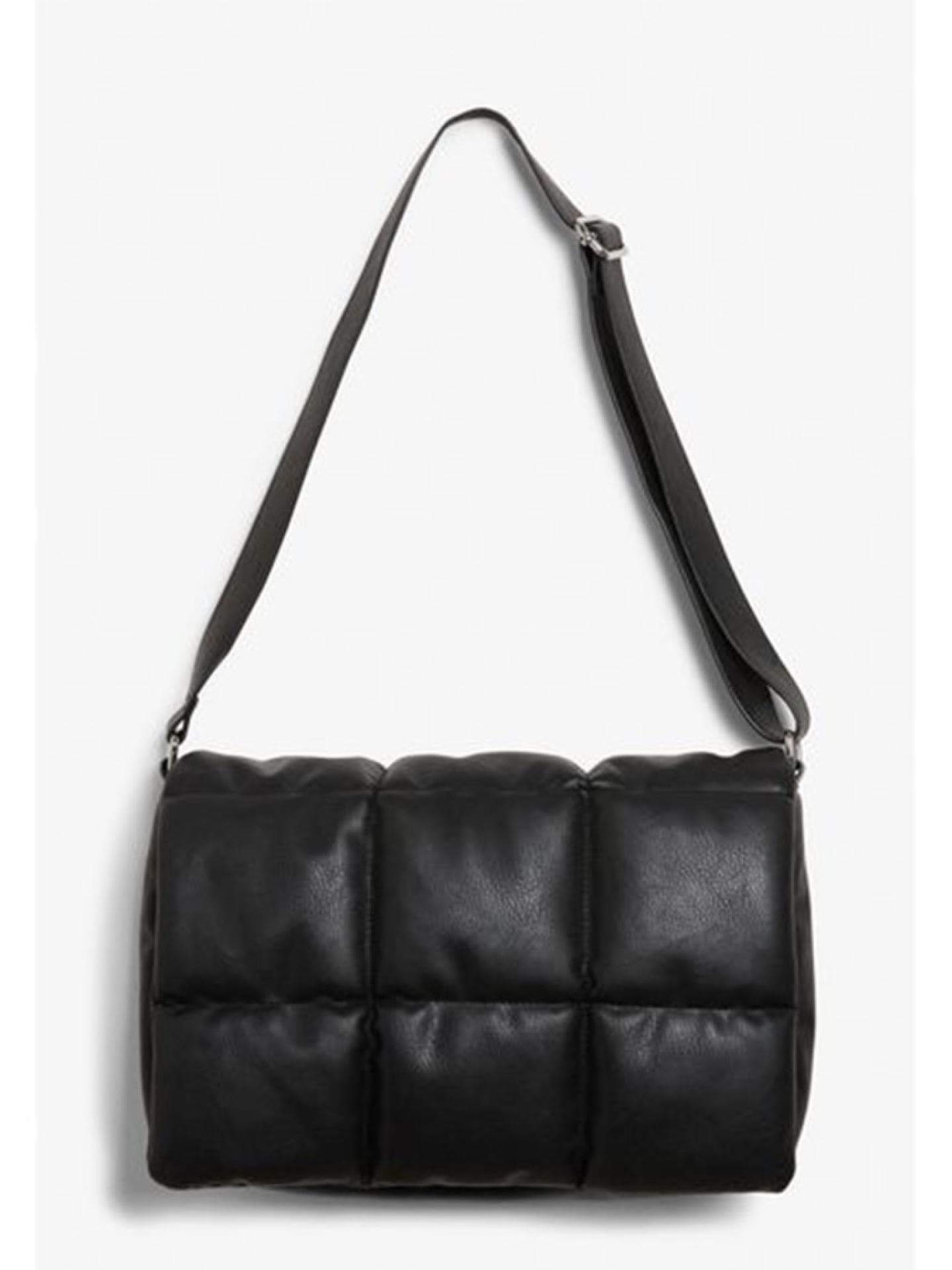 schwarze Tasche