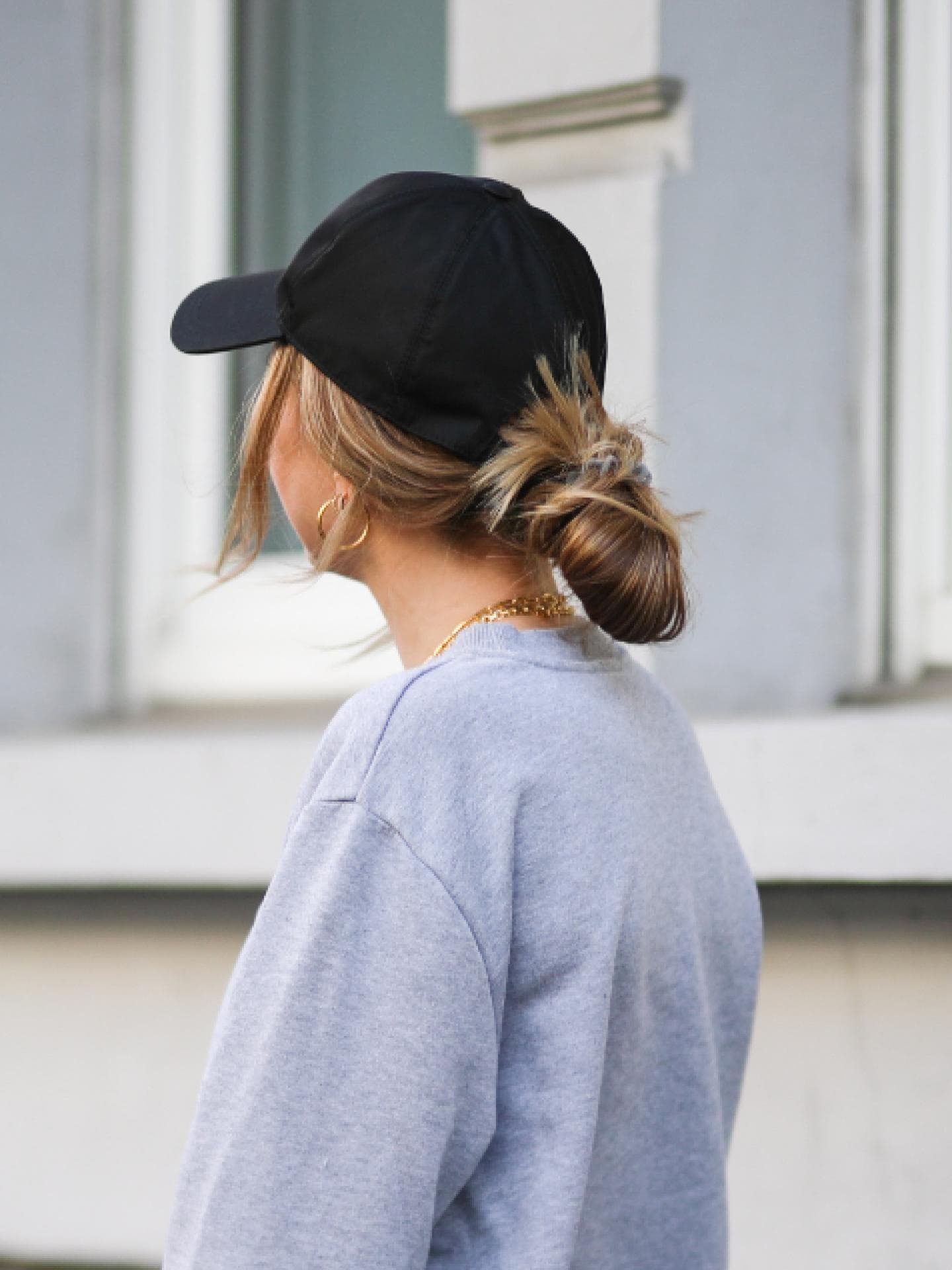Messy Bun Tutorial