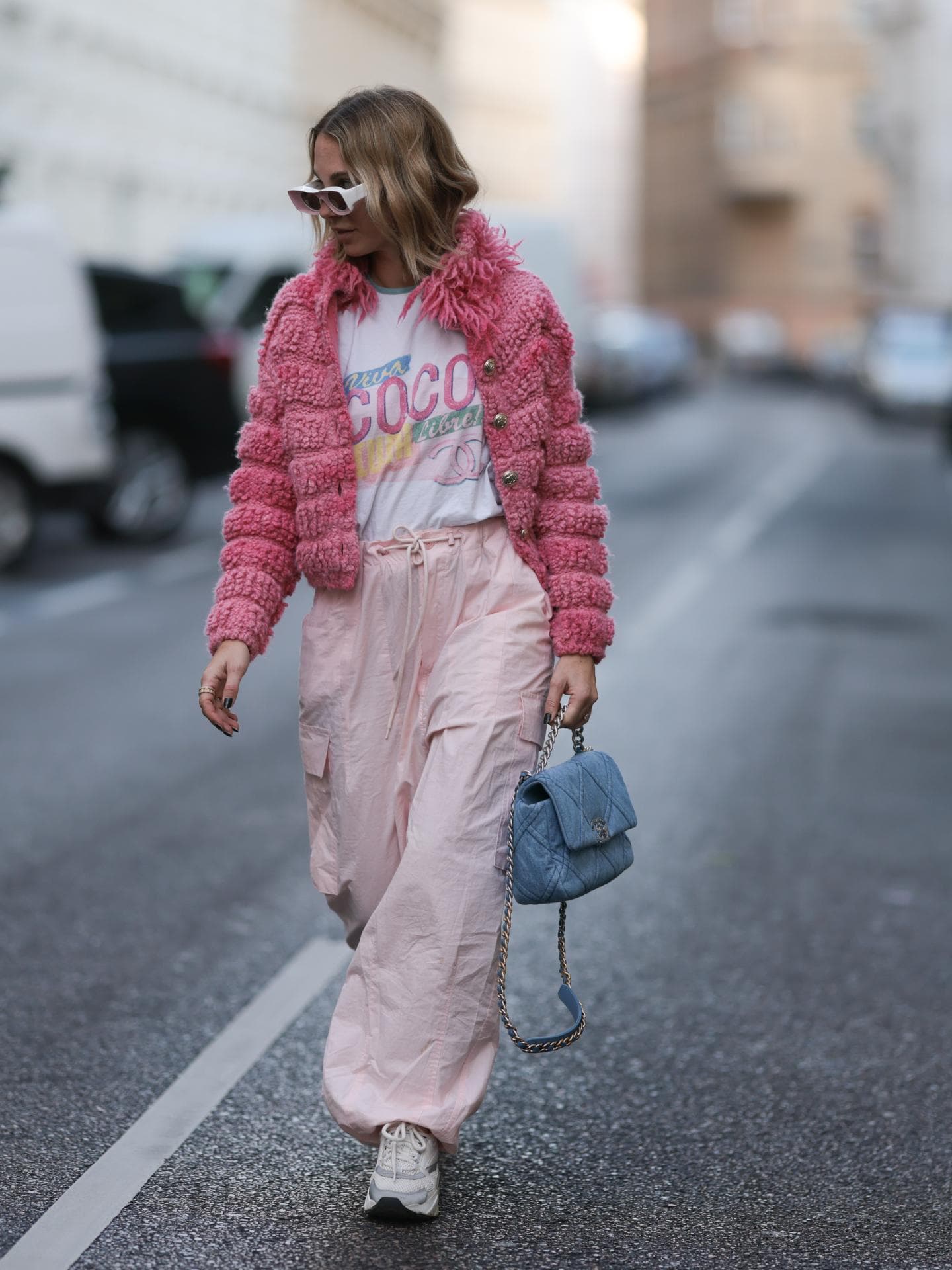 Karin Teigl Outfits