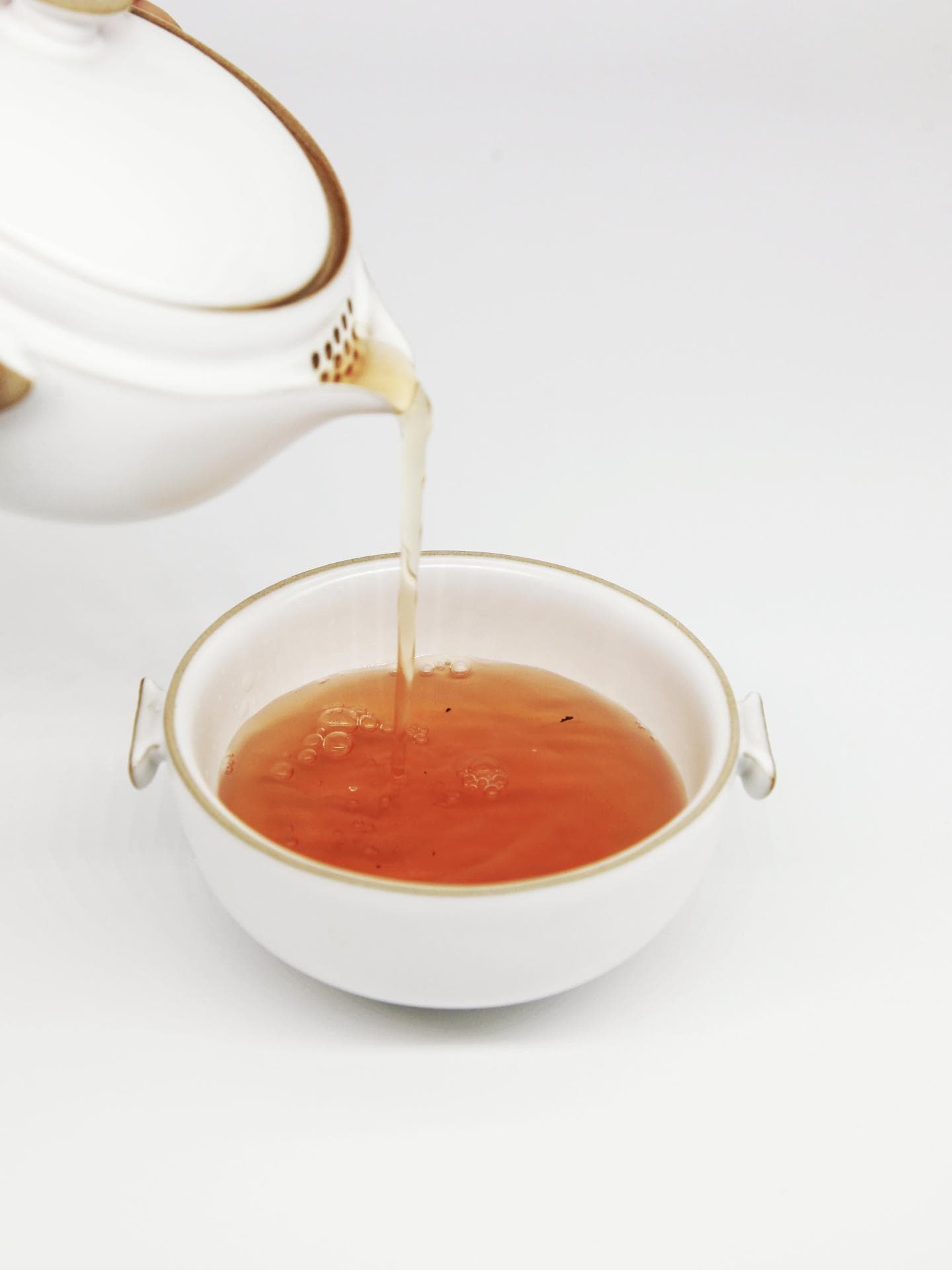 Tee in Tasse