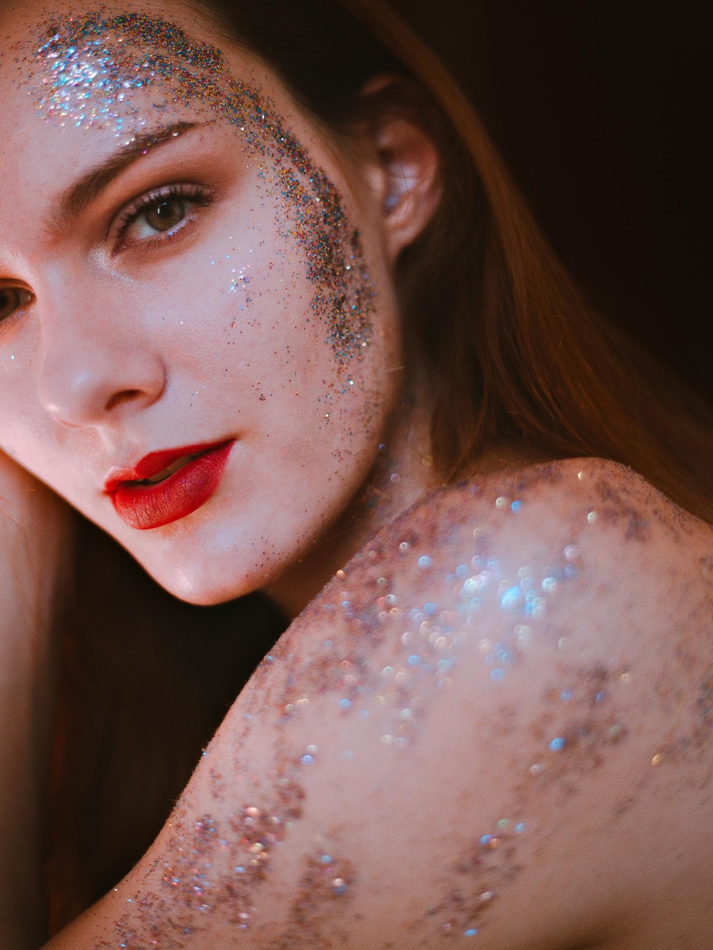Frau mit Glitzer