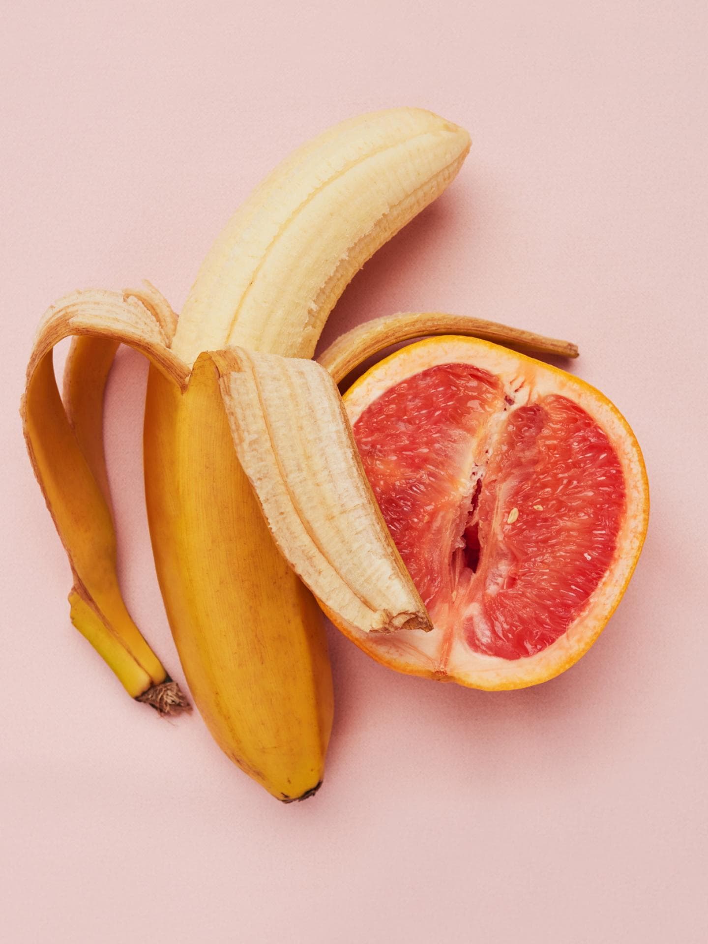 Ein Bild von einer Banane und einer Grapefruit