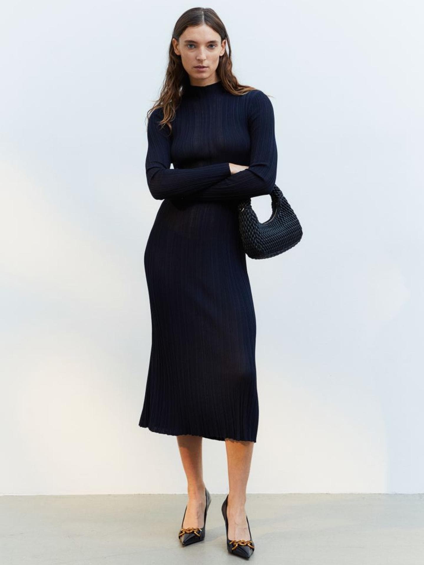 Frau in Kleid