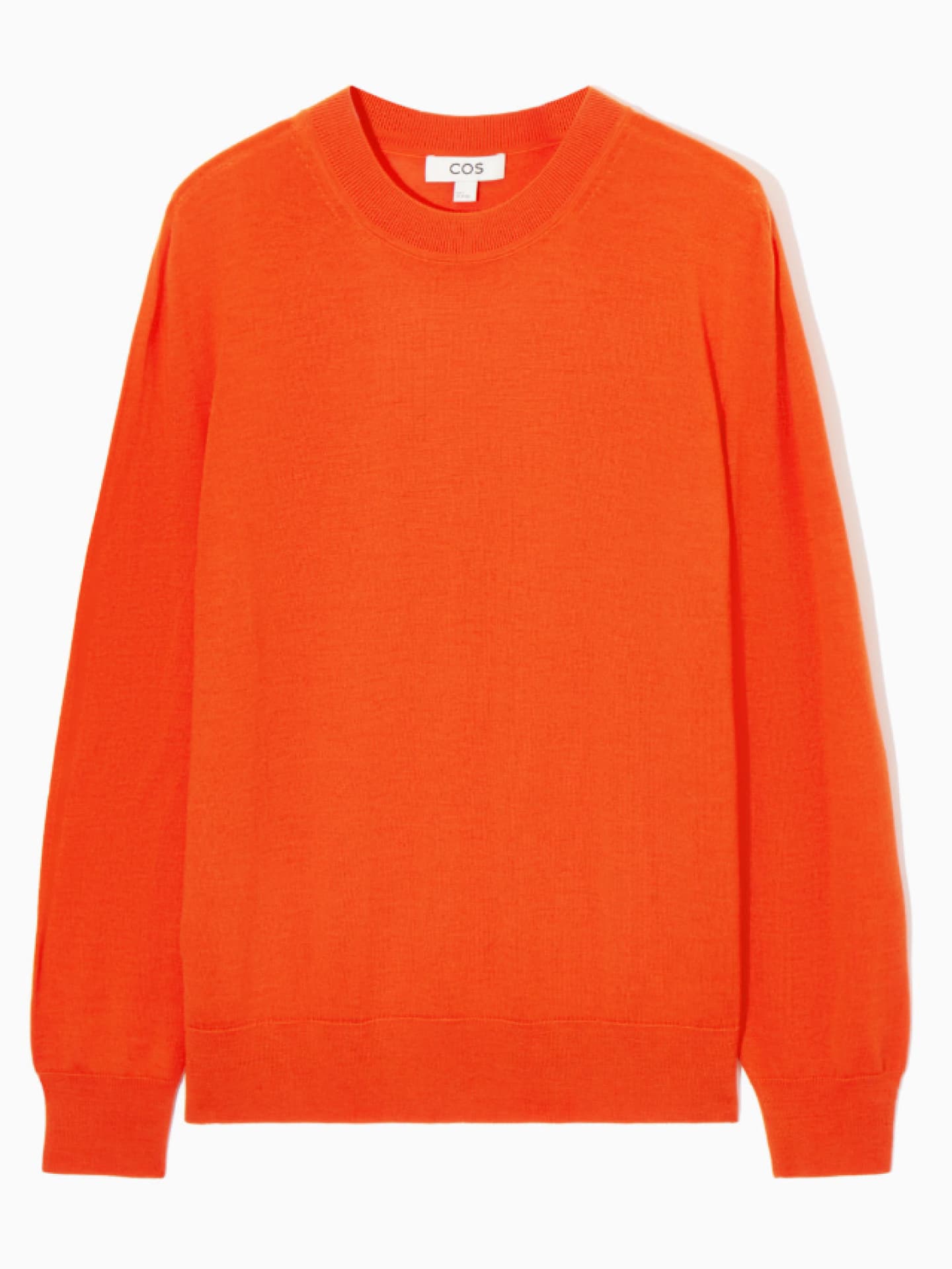Weihnachtsgeschenke für Mama unter 100 Euro: Pullover von COS