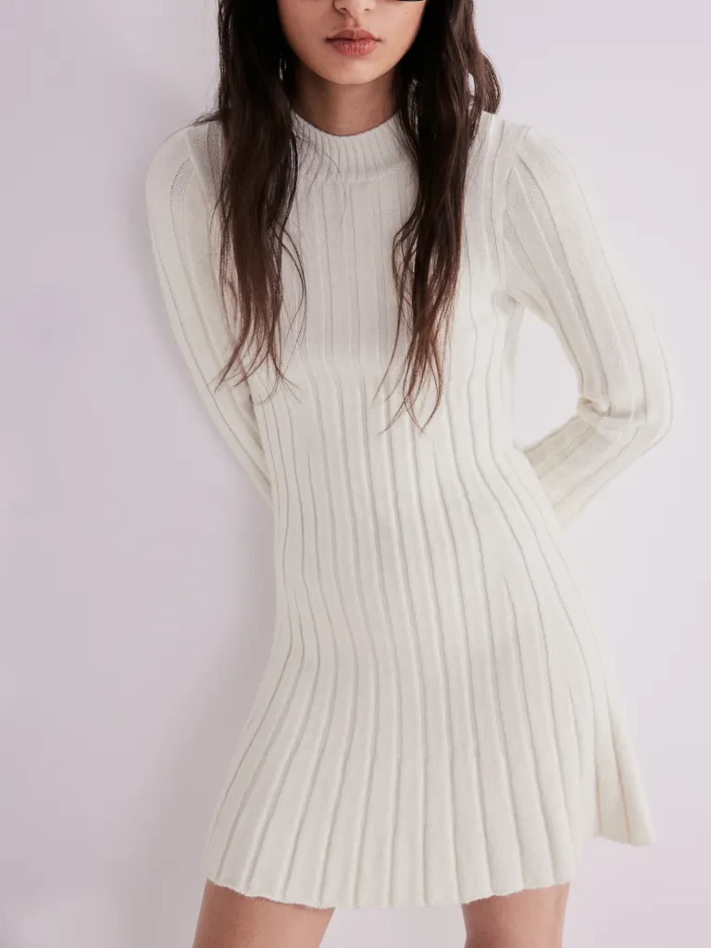 Weißes Rippstrickkleid von H&M