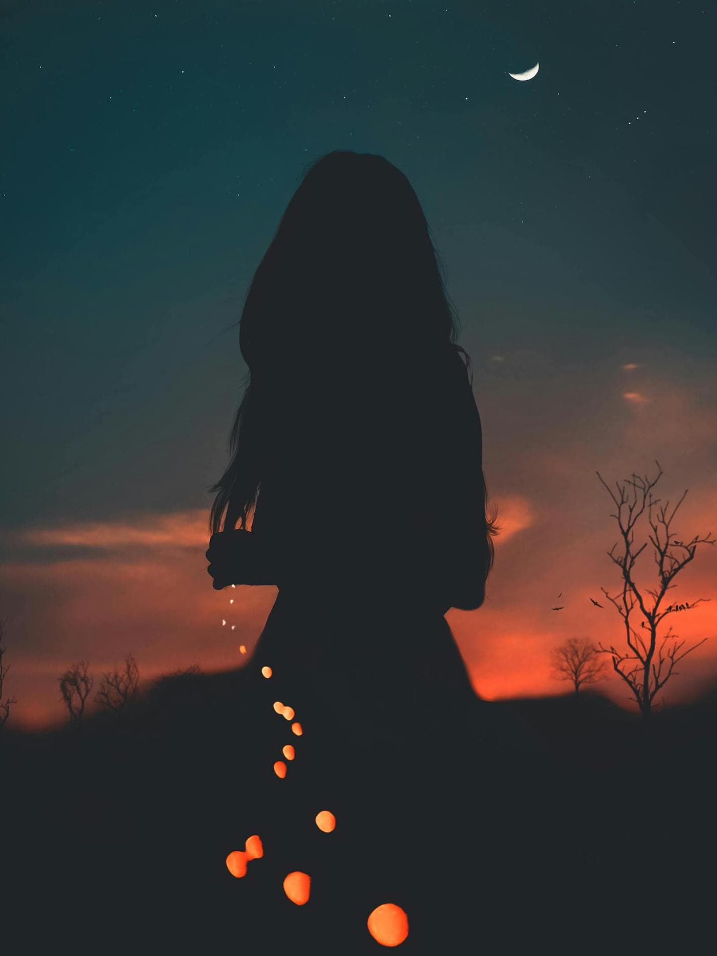 Frau im Sonnenuntergang