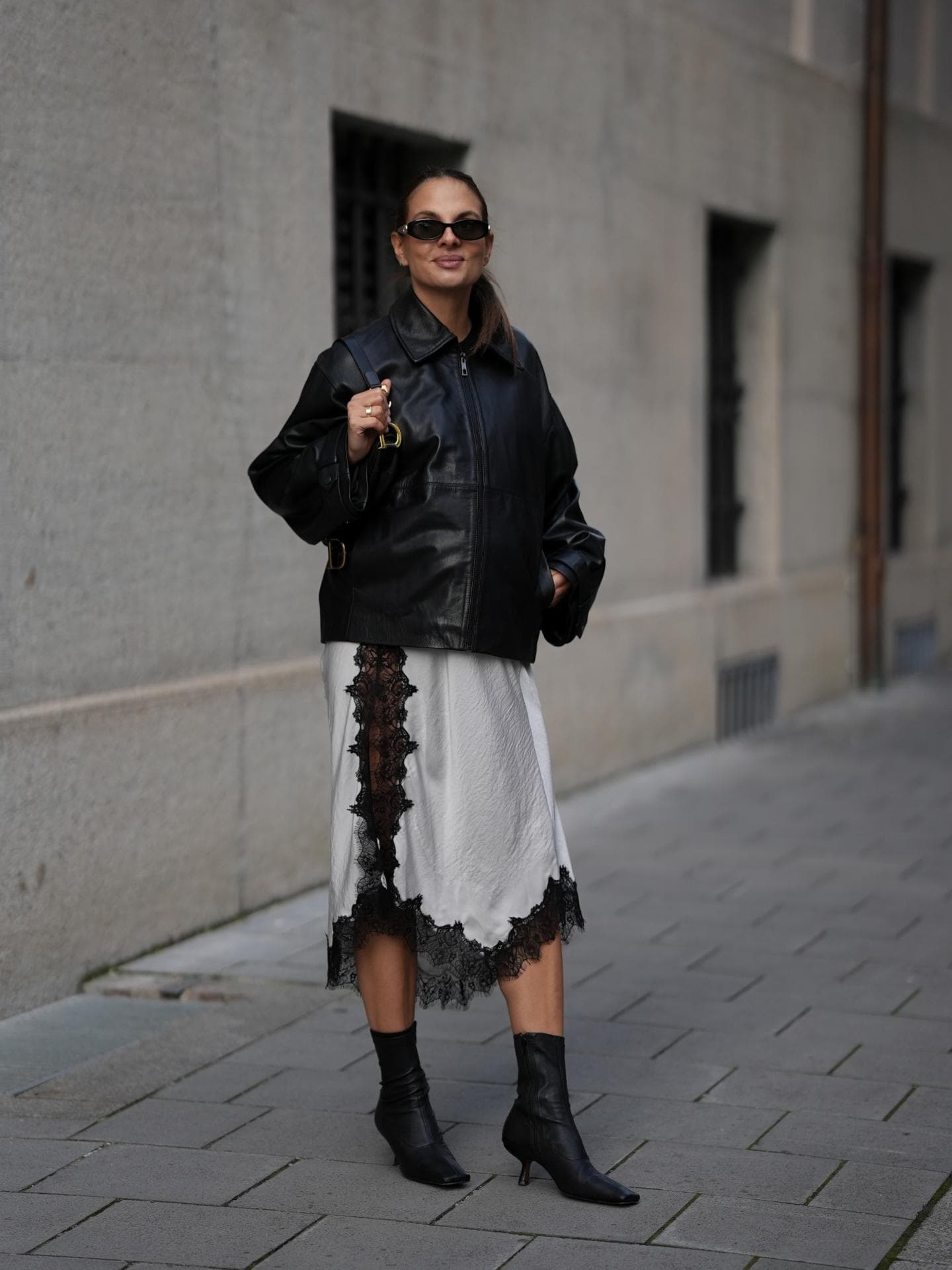 Outfit mit Spitzenrock Outfit mit Spitzenrock