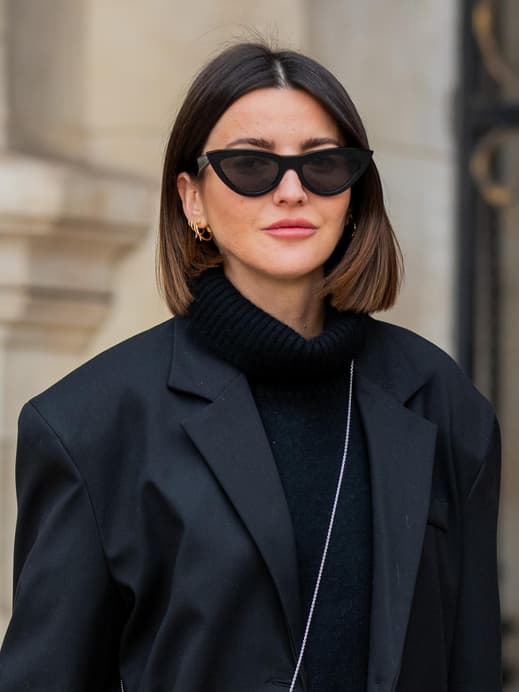 Frau trägt Bob-Frisur