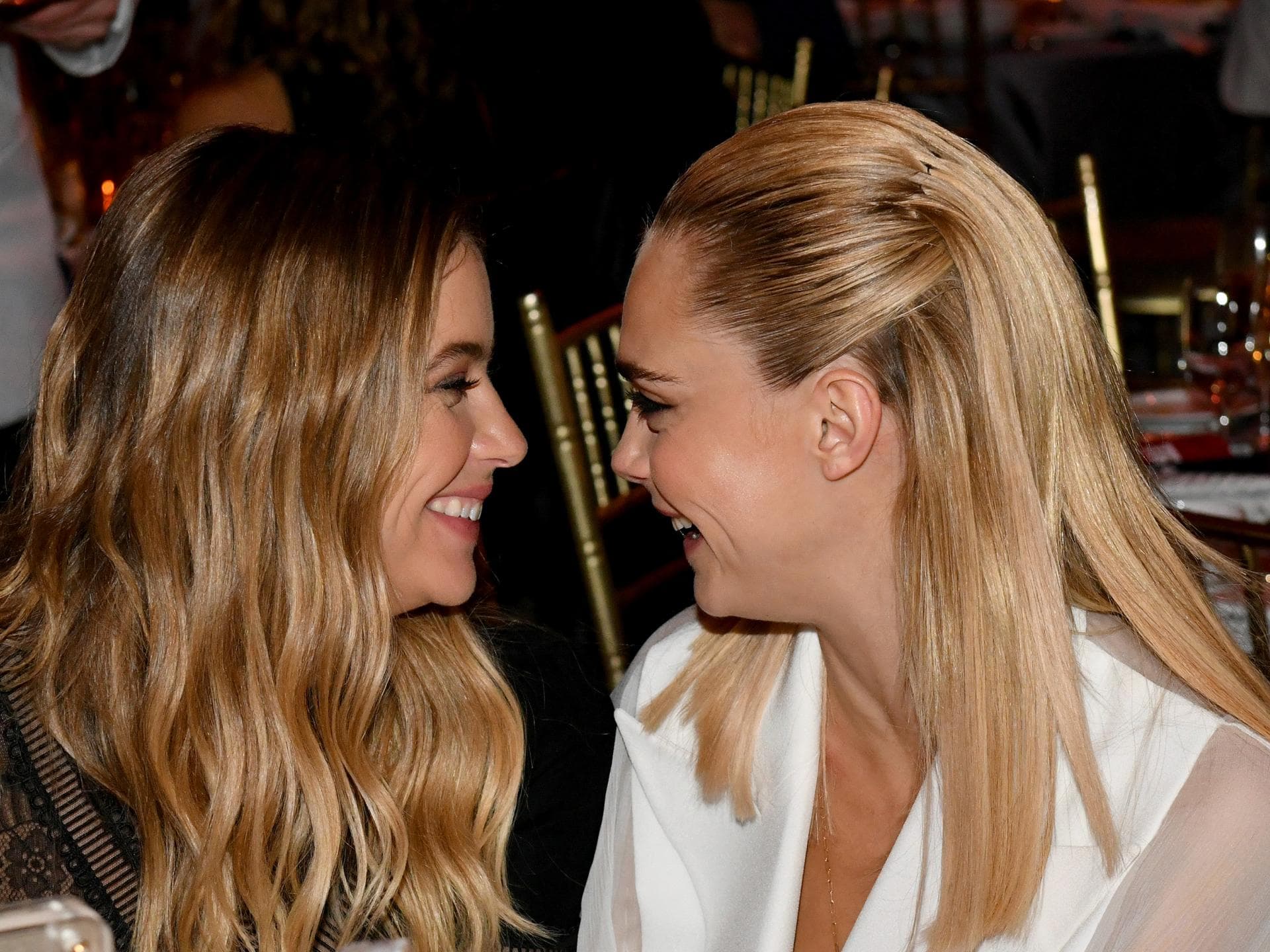 Cara Delevingne und Ashley Benson Cara Delevingne und Ashley Benson