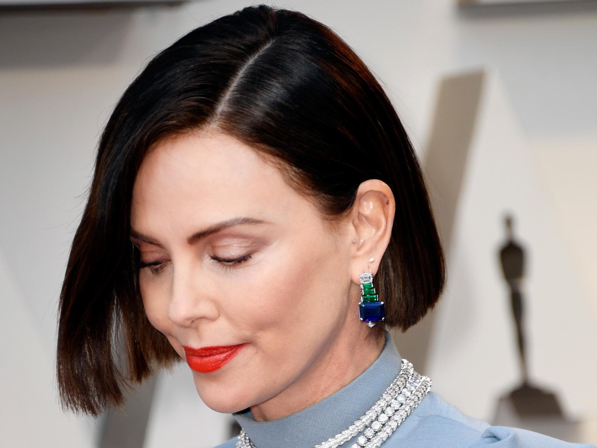 Charlize Theron Blunt Bob