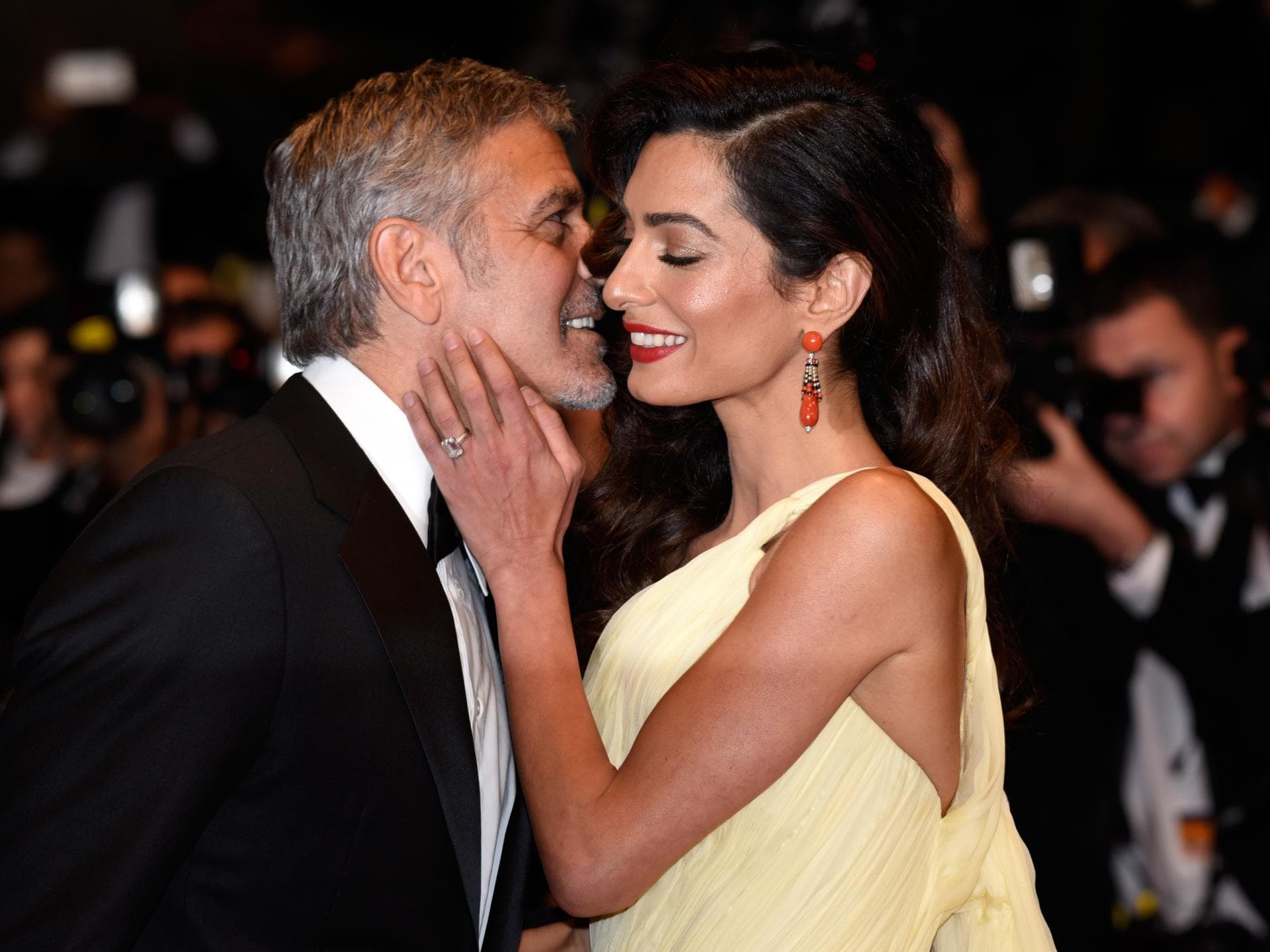 George und Amal Clooney schwanger