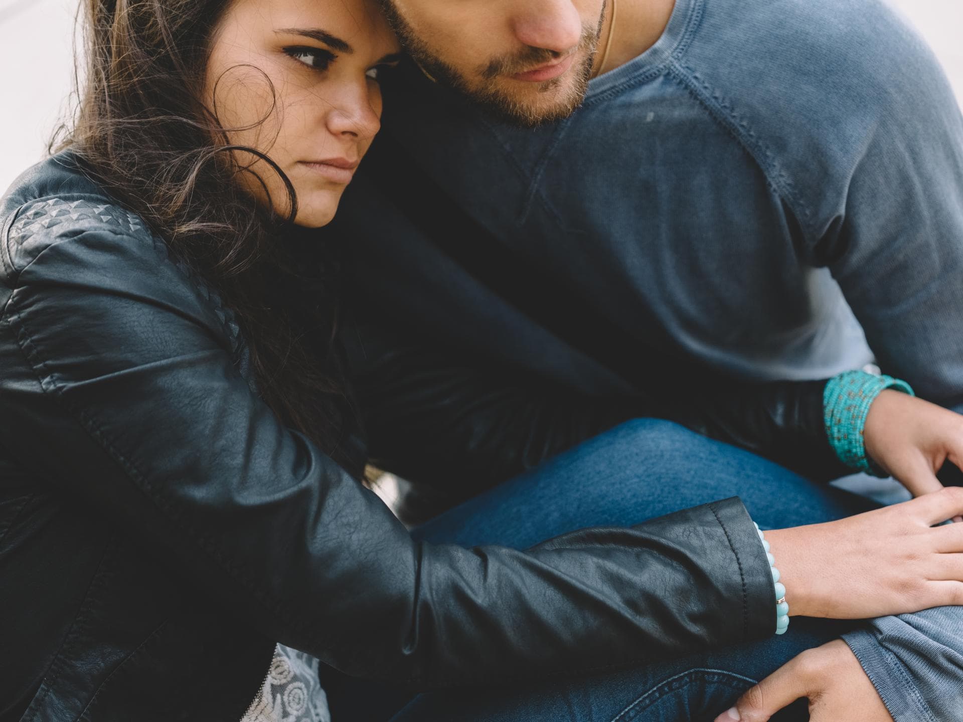angst vor beziehung paar unglücklich angst traurig