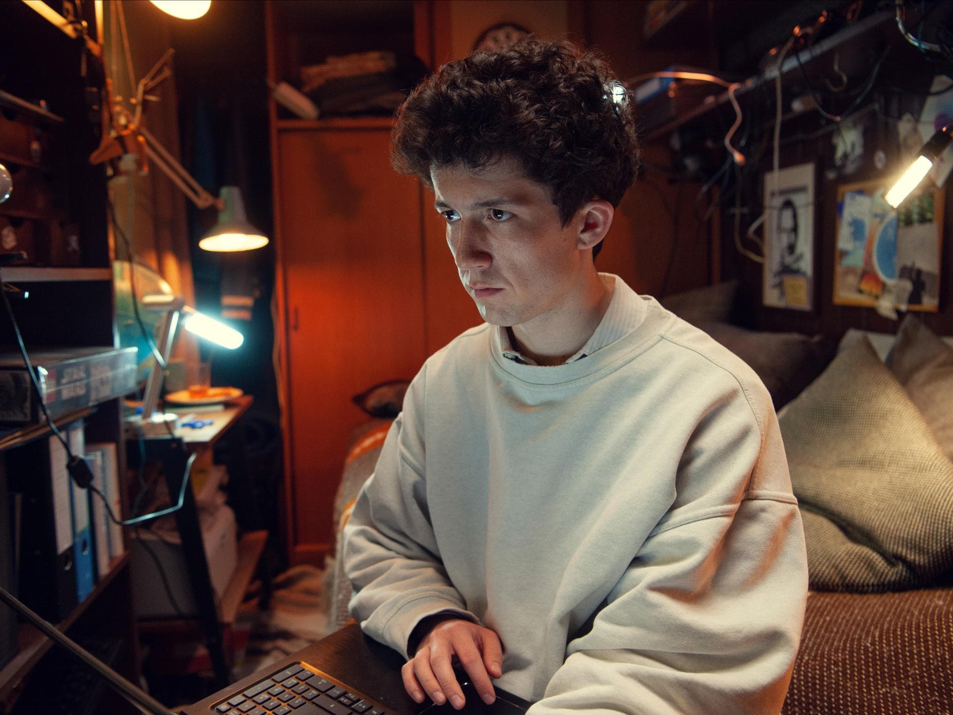 How to sell drugs online (fast)