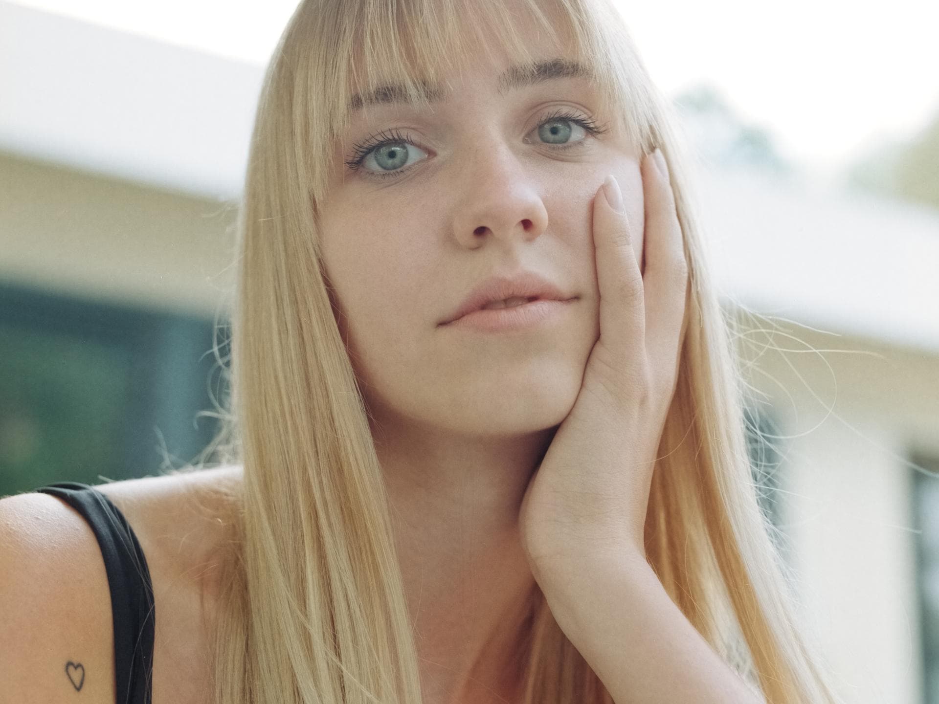 Frau mit reiner Haut