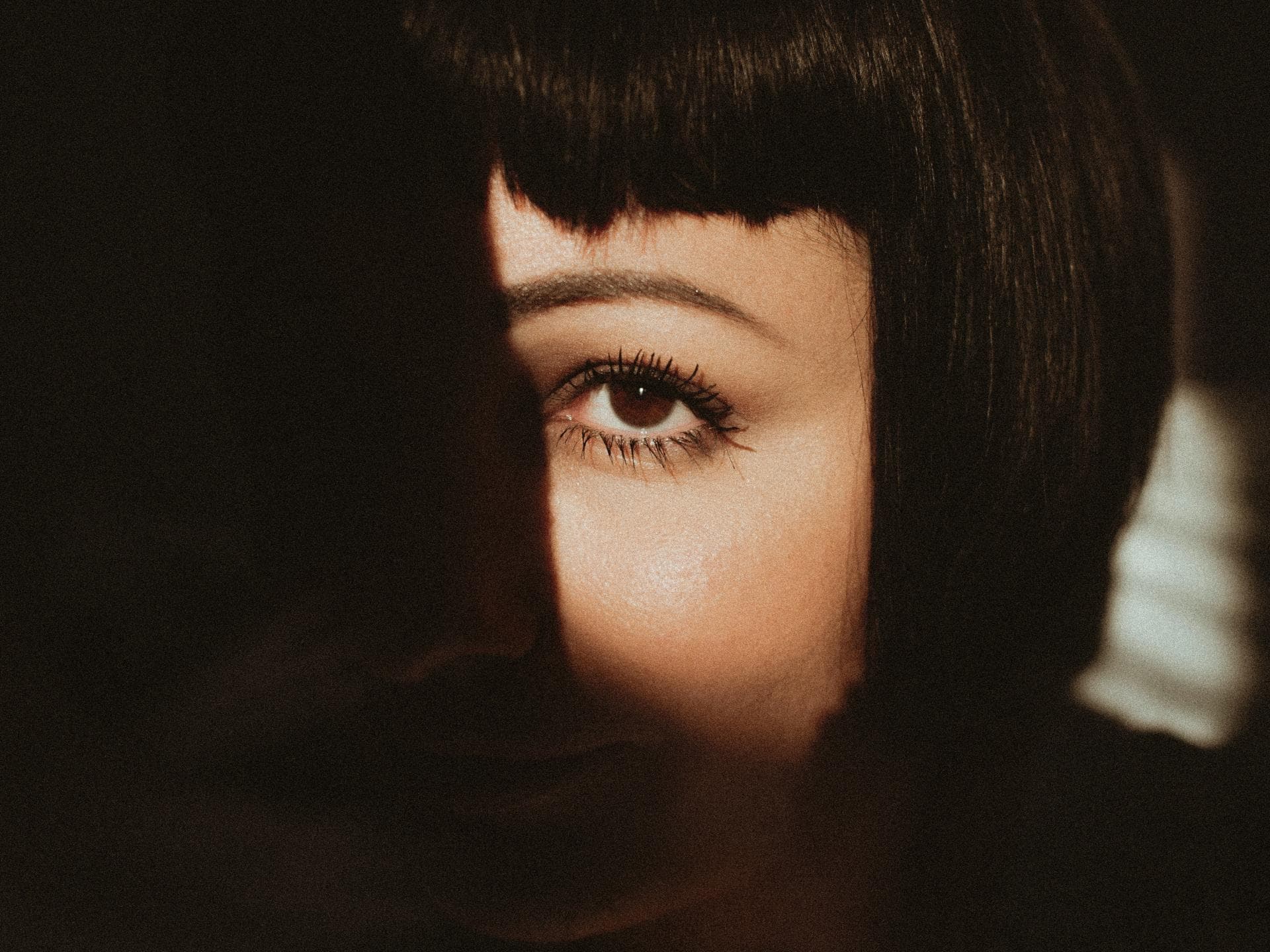 Mascara Drogerie Auge mit Sonnenschatten