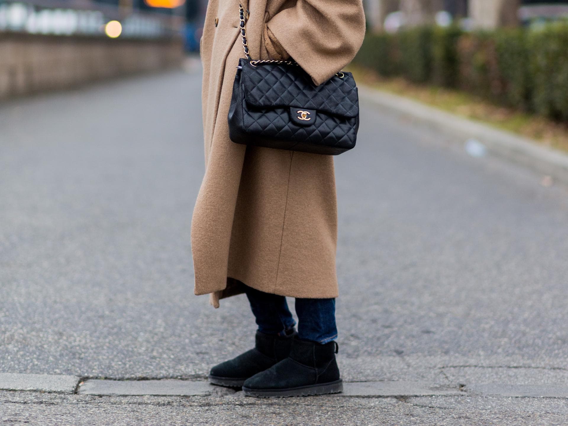 Influencerin mit Ugg Boots 