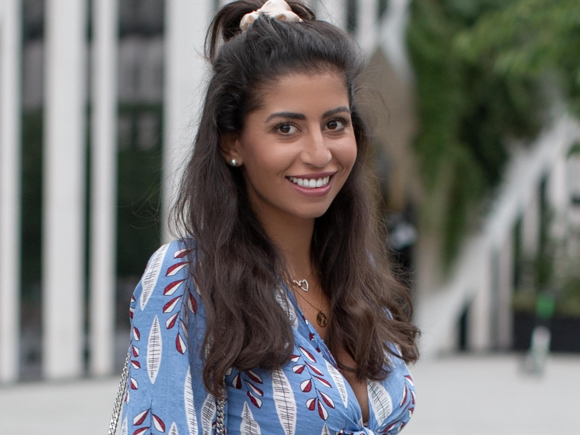 Eva Benetatou schwanger Eva Benetatou im Sommer-Outfit