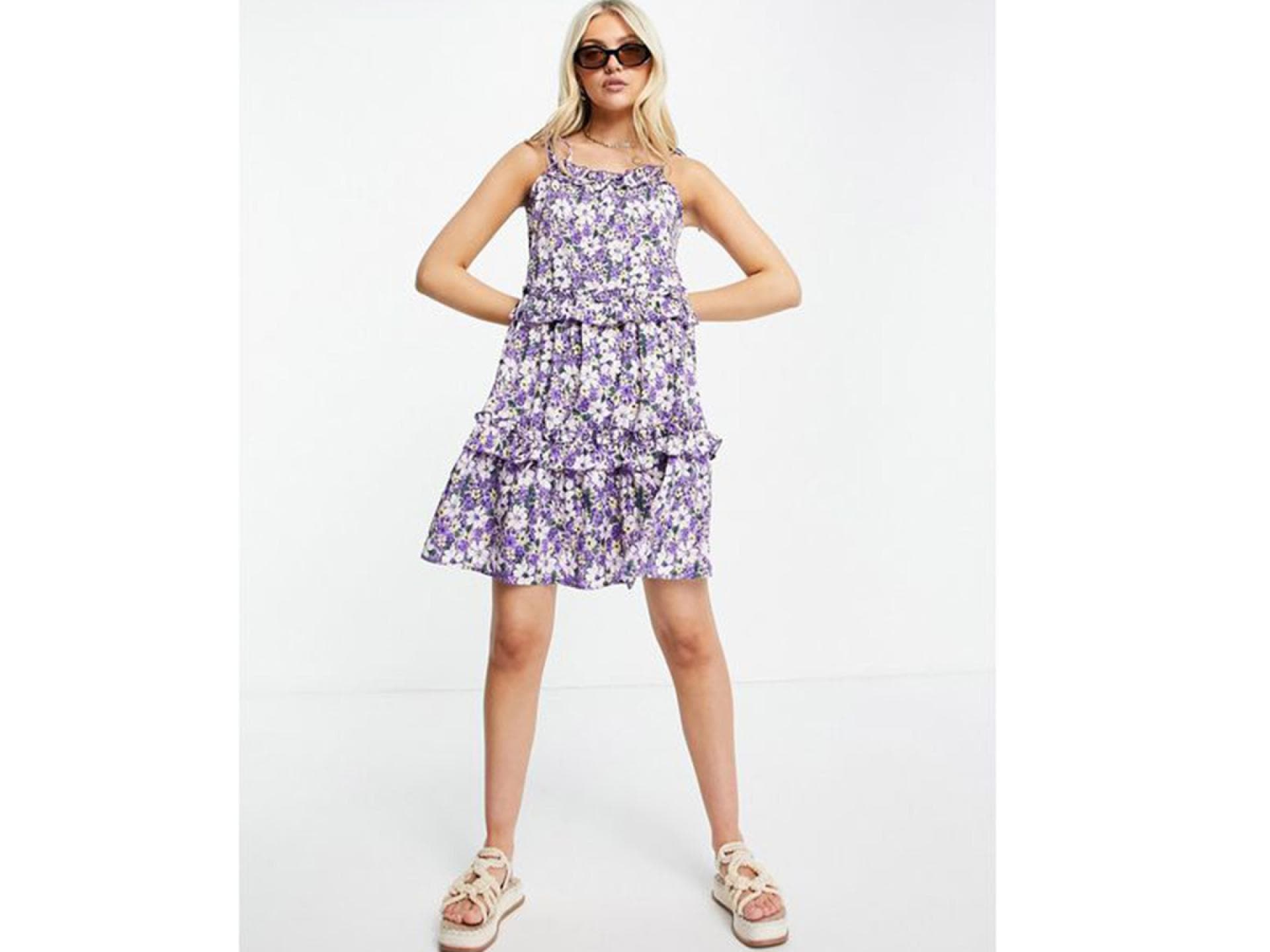 Schwingendes Camisole-Kleid mit Trägern zum Binden und Blumenmuster