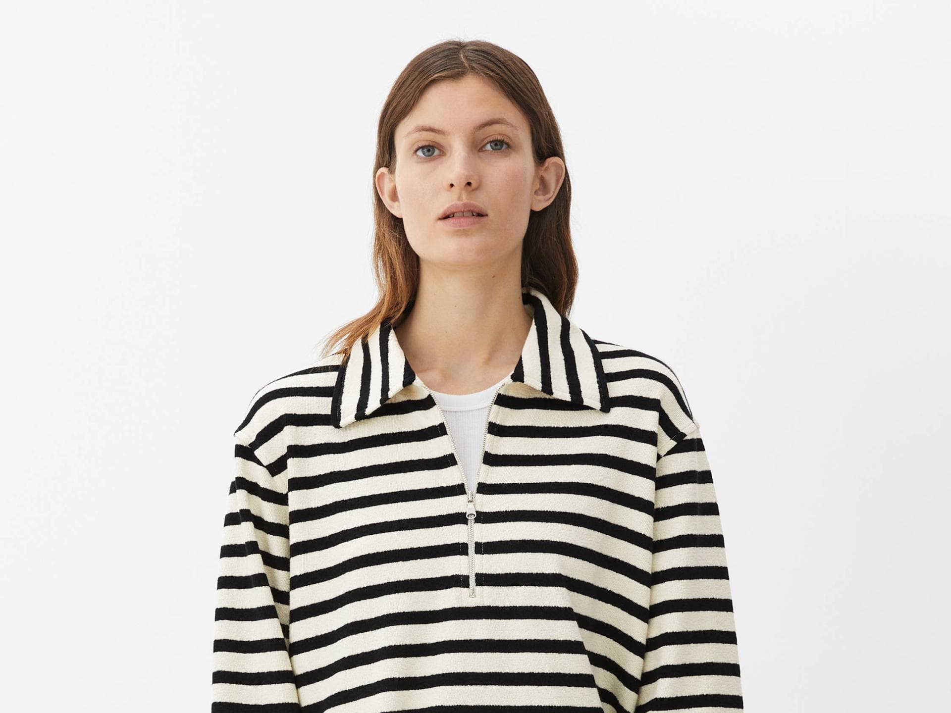 Arket gestreifter Pullover in schwarz weiß