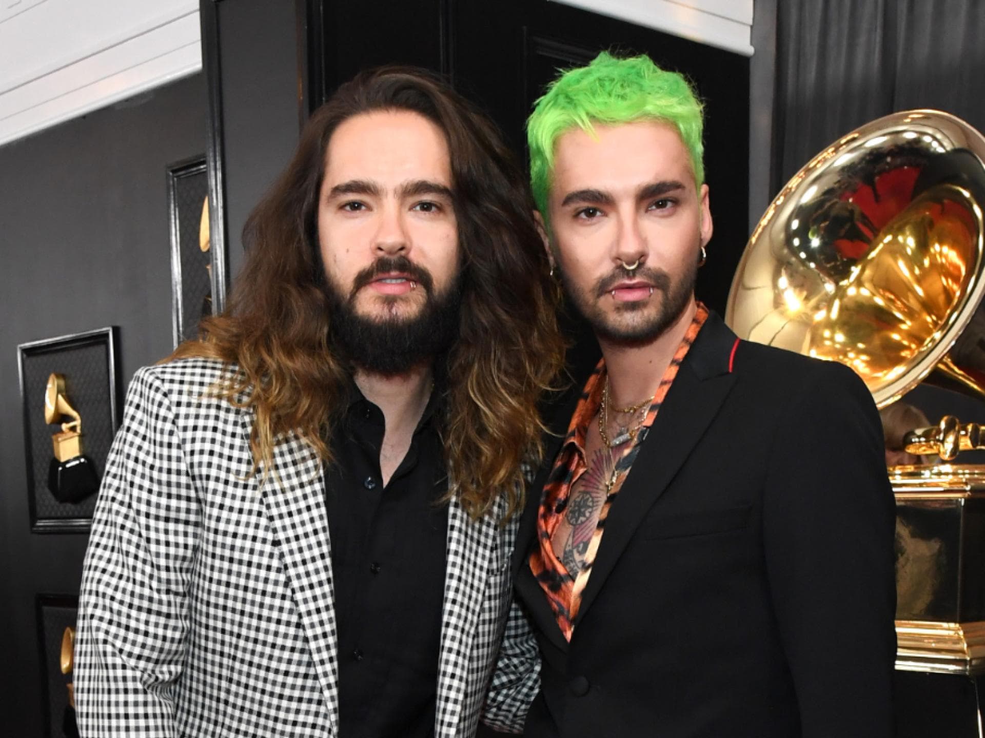 Tom und Bill Kaulitz auf dem roten Teppich