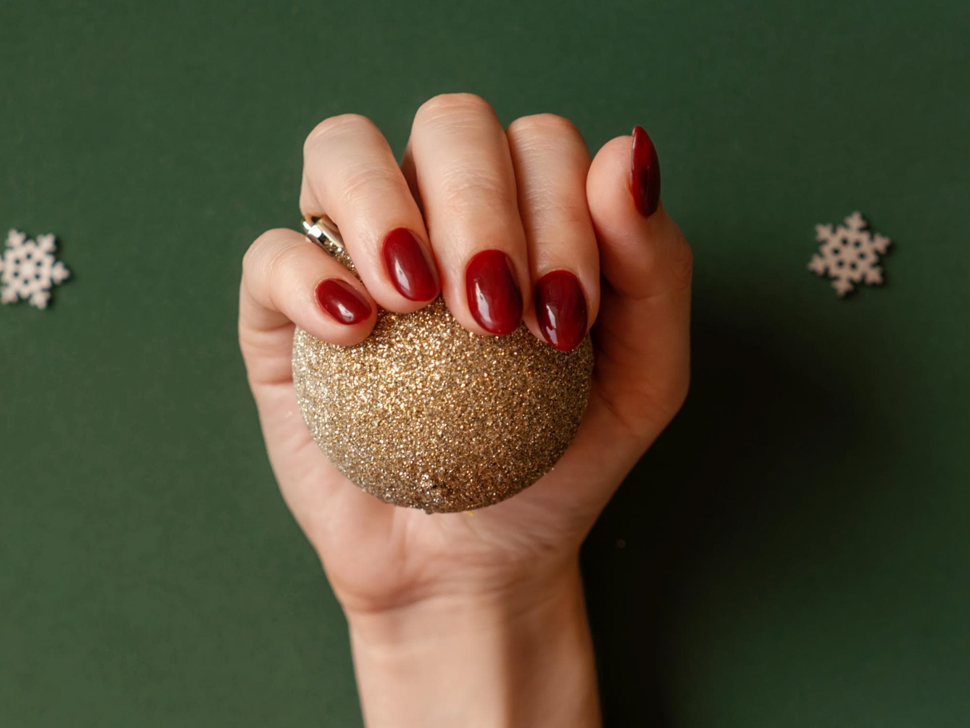 rote Nägel Weihnachten