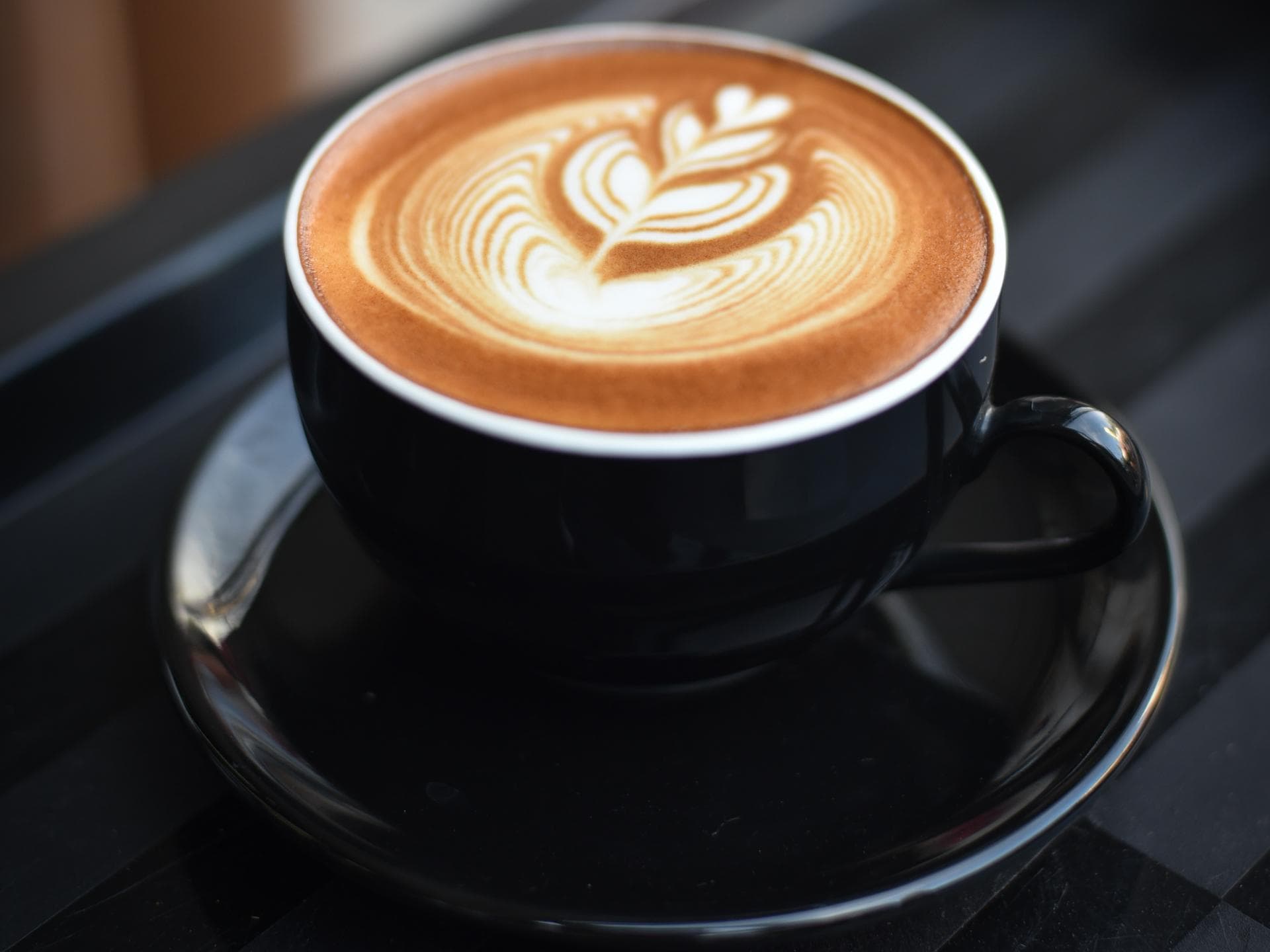 Kaffee mit Verzierung