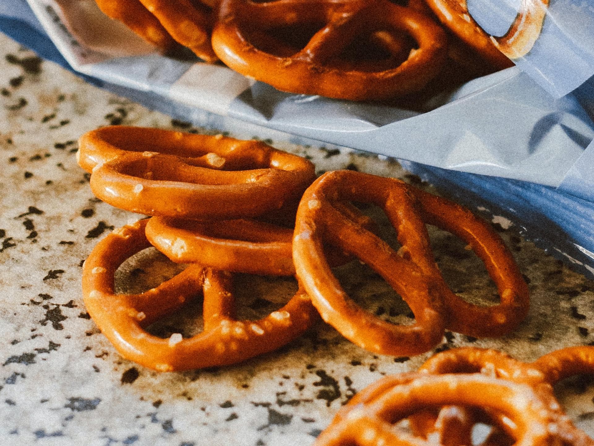 Mini Brezeln in der Tüte