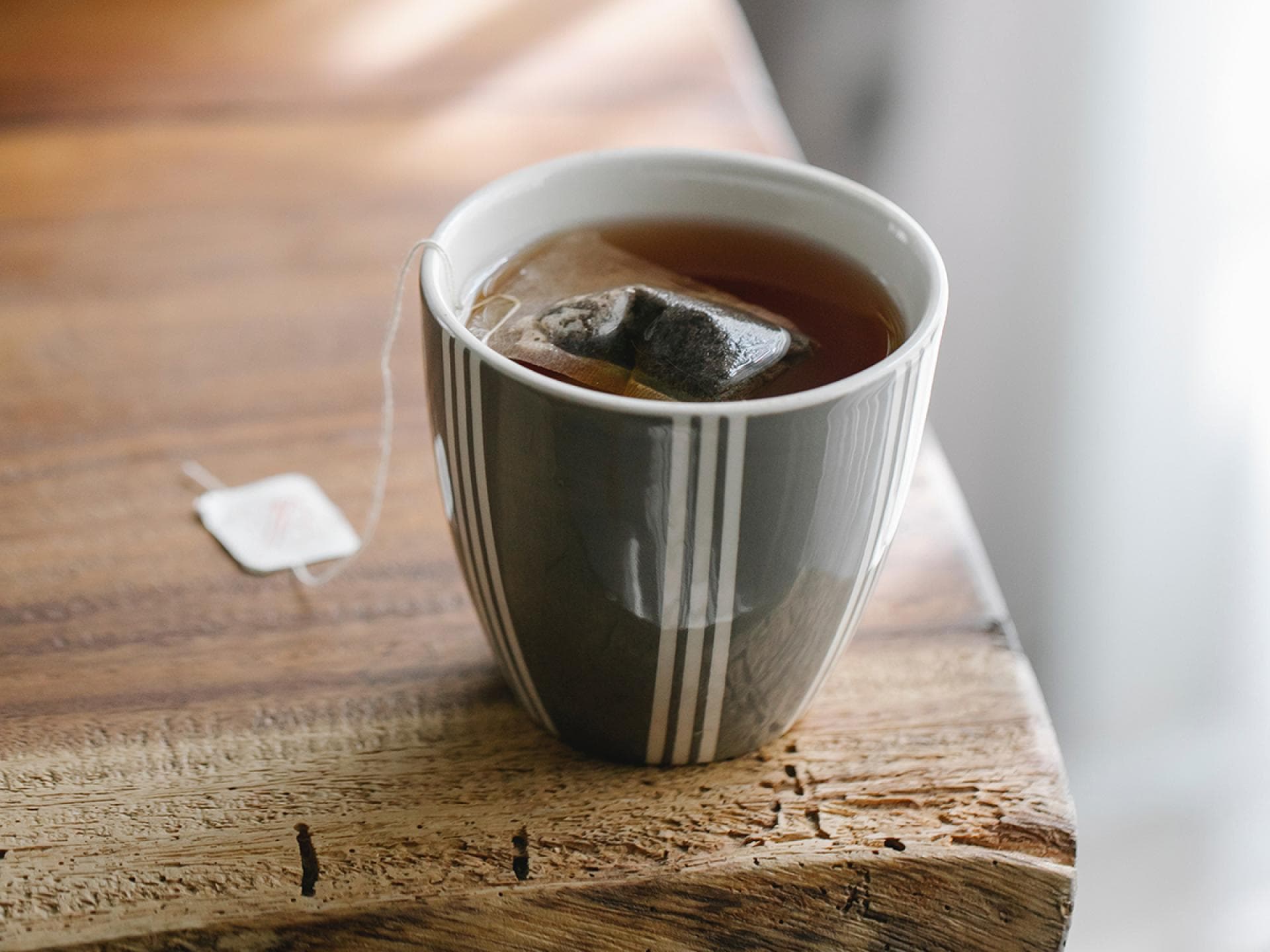 Tee mit Teebeutel